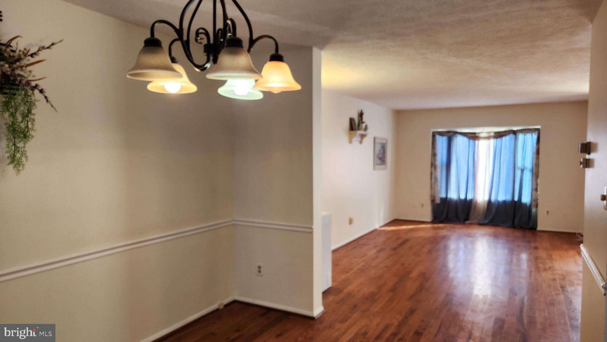 OAKHURST - Residential