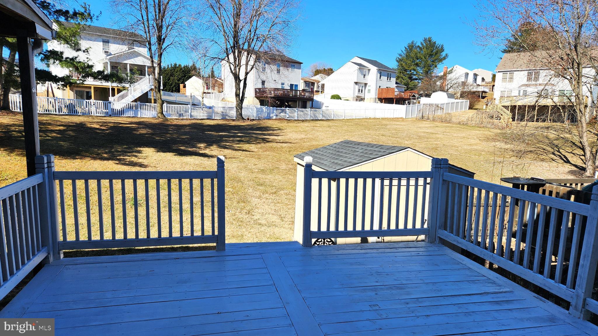 OAKHURST - Residential