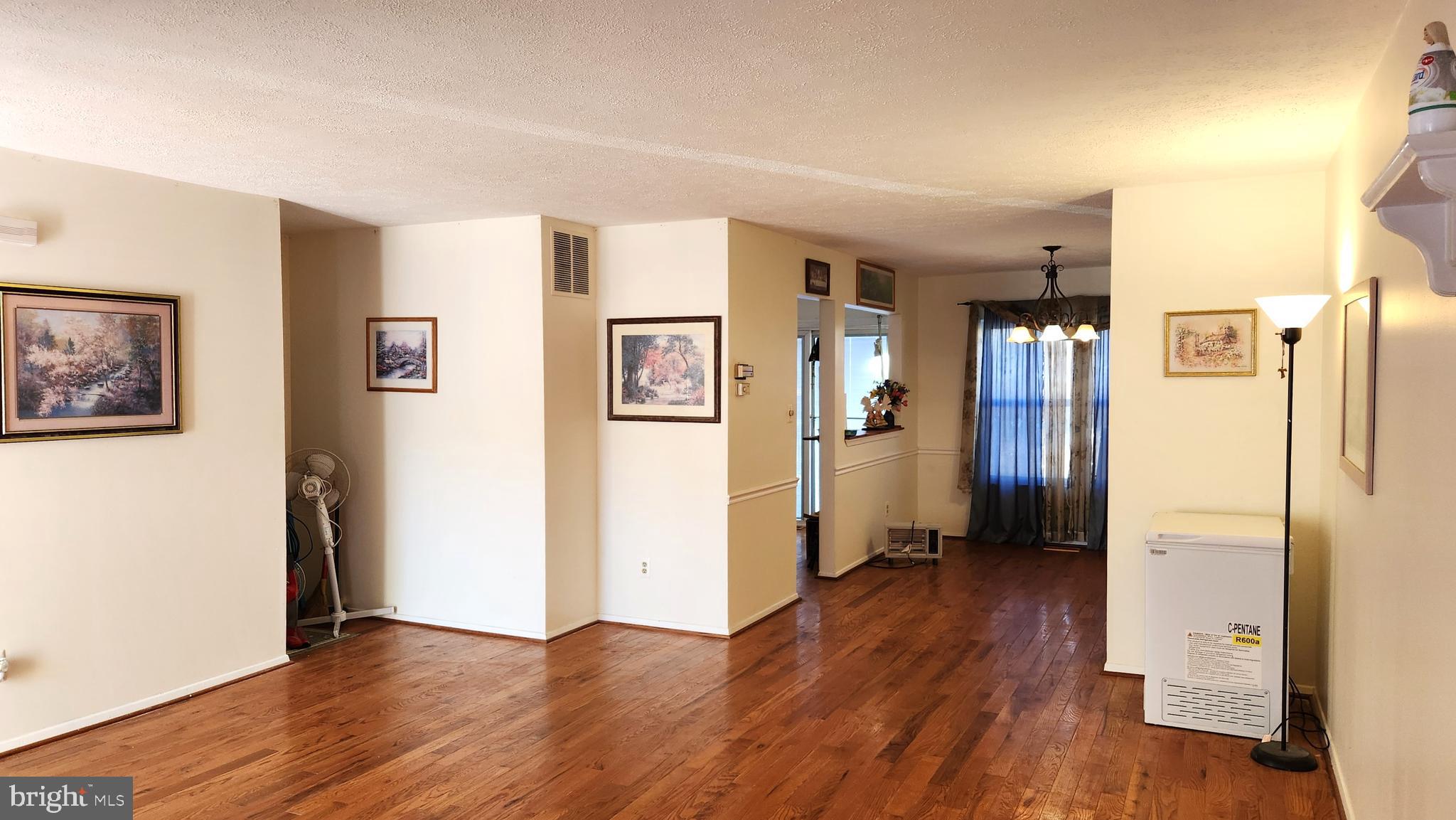 OAKHURST - Residential