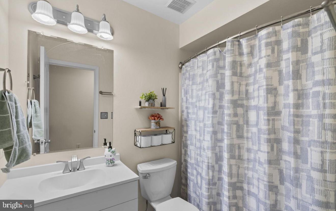 MONTGOMERY RUN - Residential