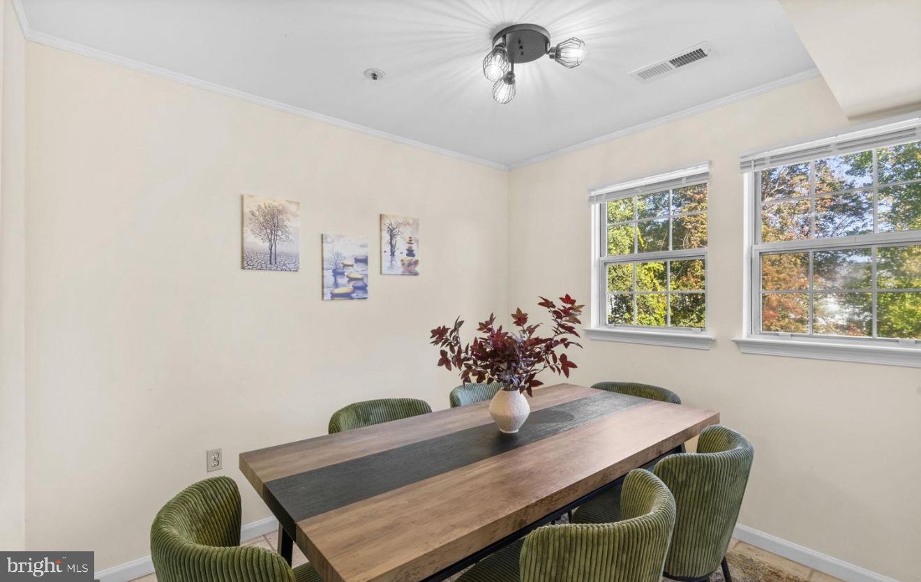 MONTGOMERY RUN - Residential