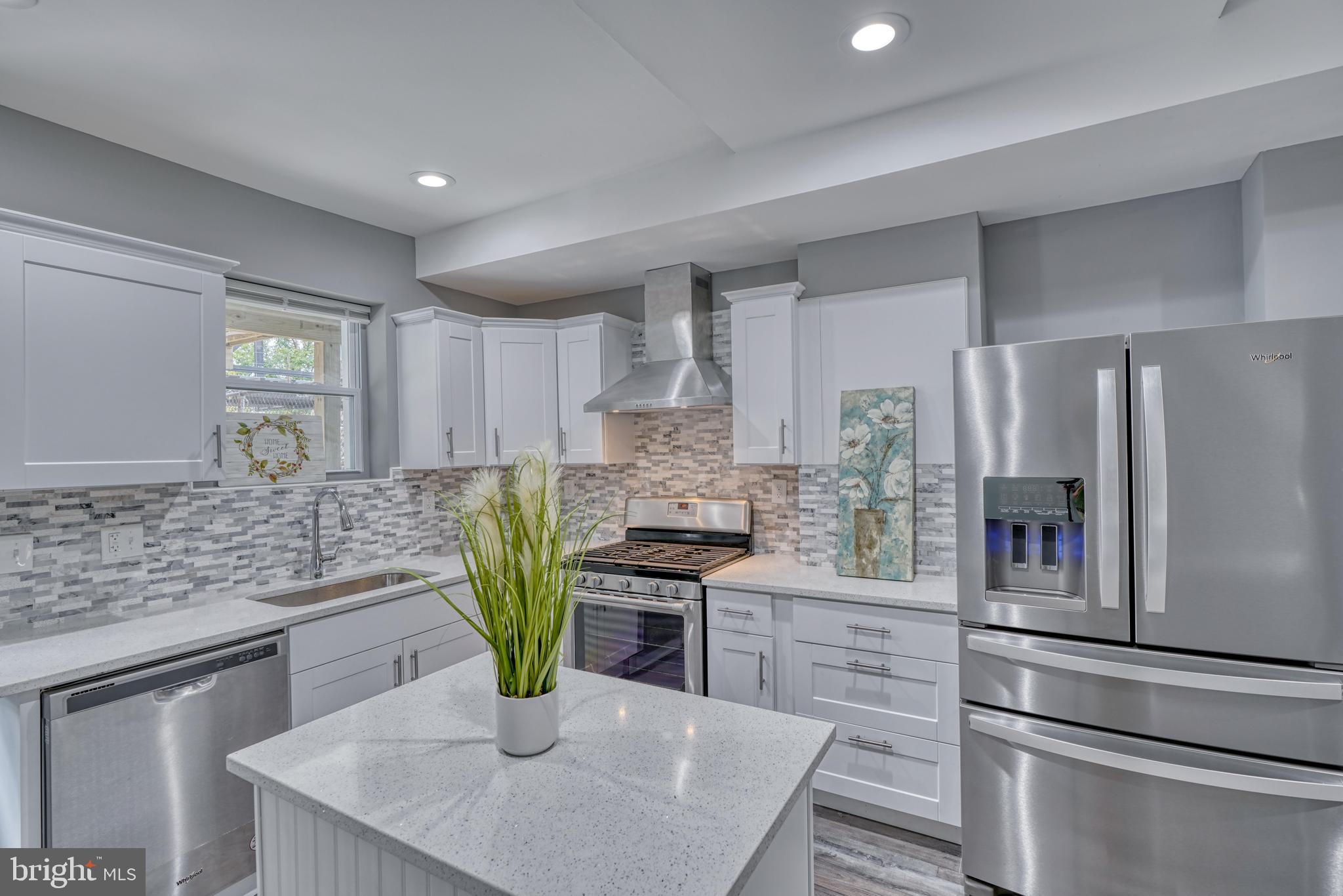 GREEKTOWN - Residential