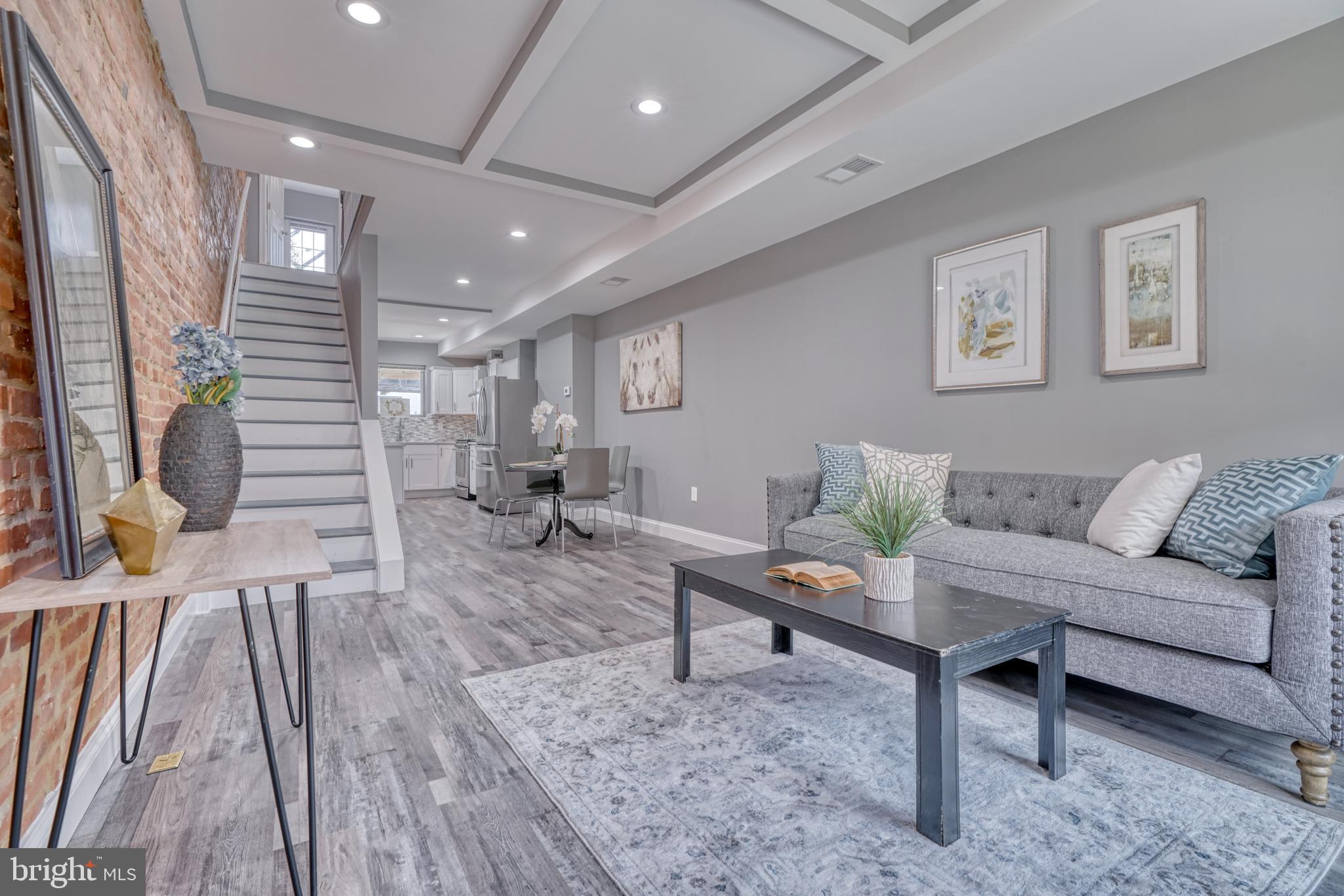 GREEKTOWN - Residential