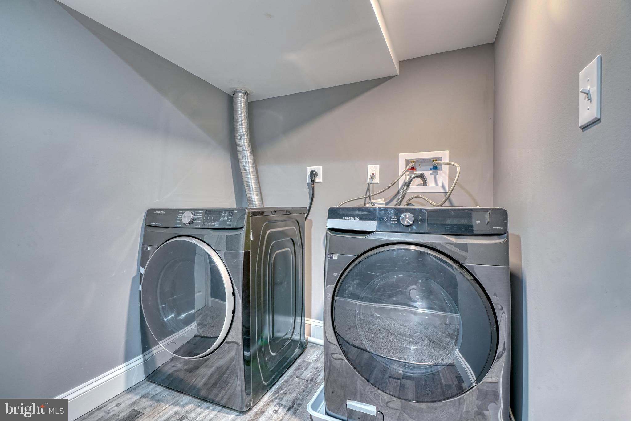 GREEKTOWN - Residential