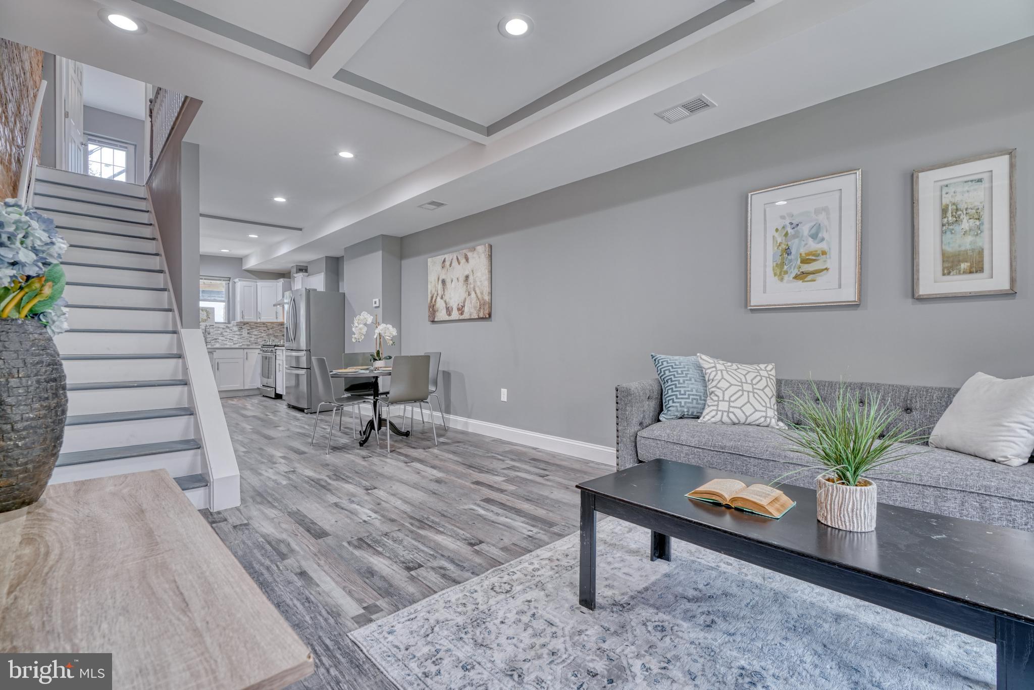 GREEKTOWN - Residential