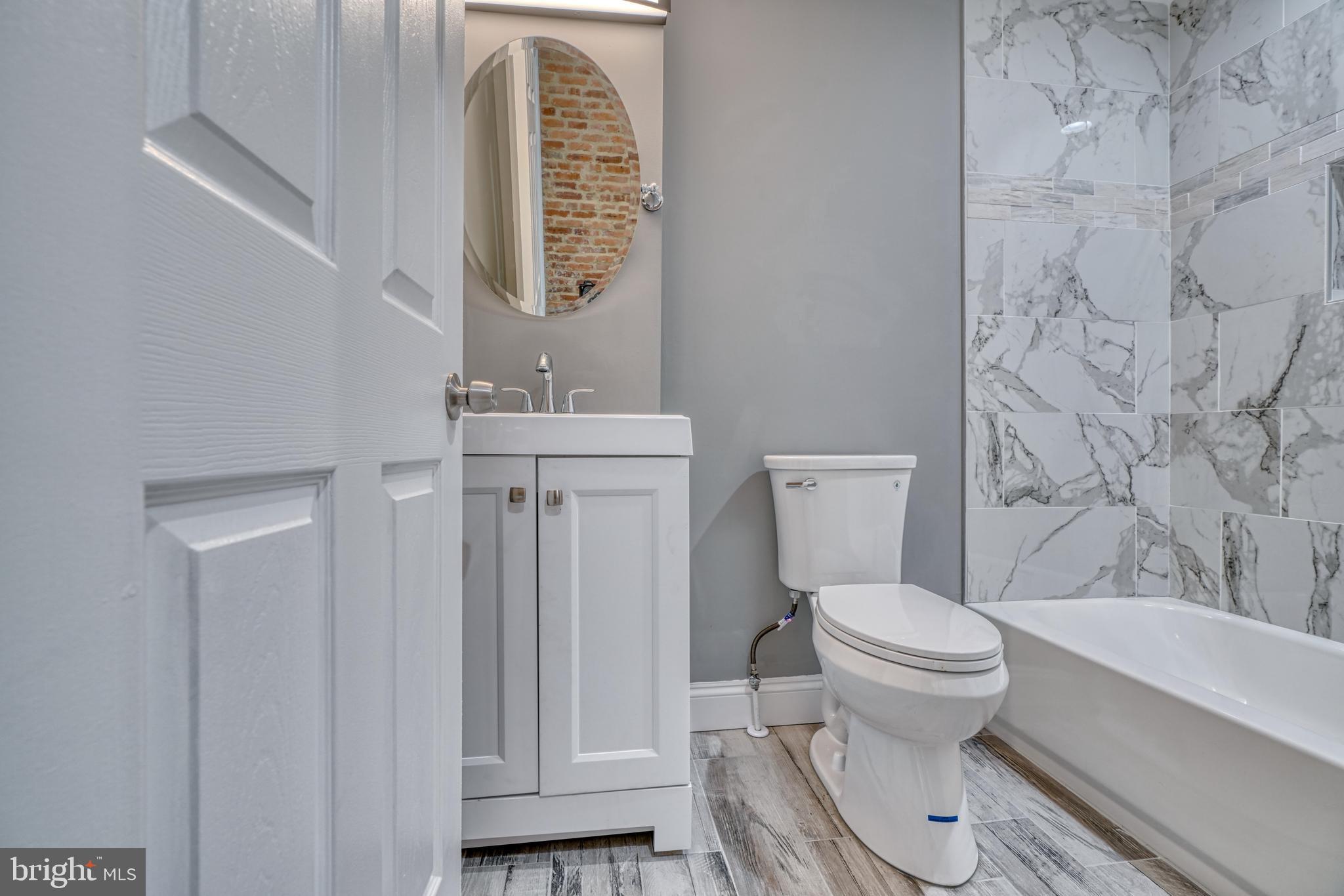 GREEKTOWN - Residential