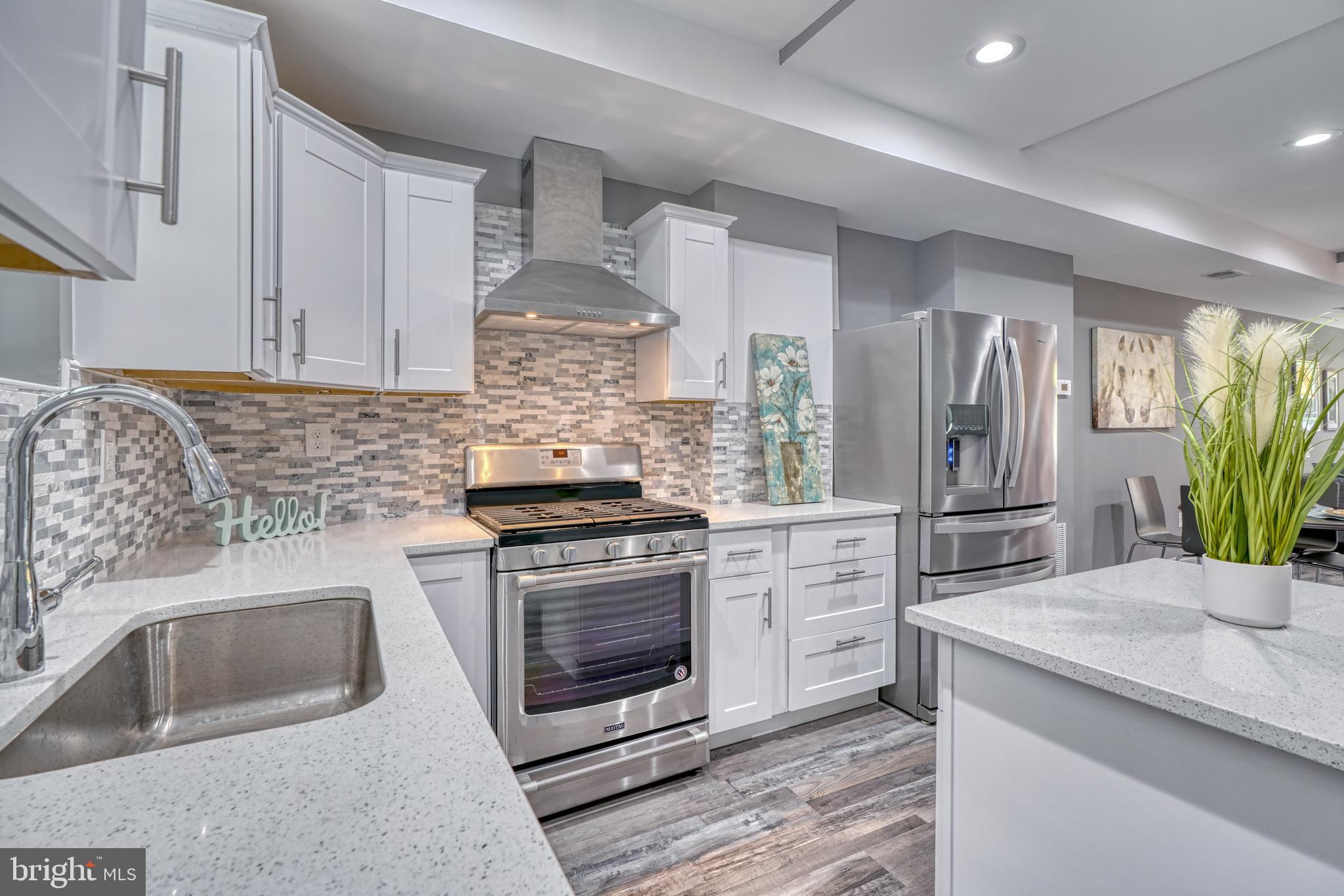 GREEKTOWN - Residential