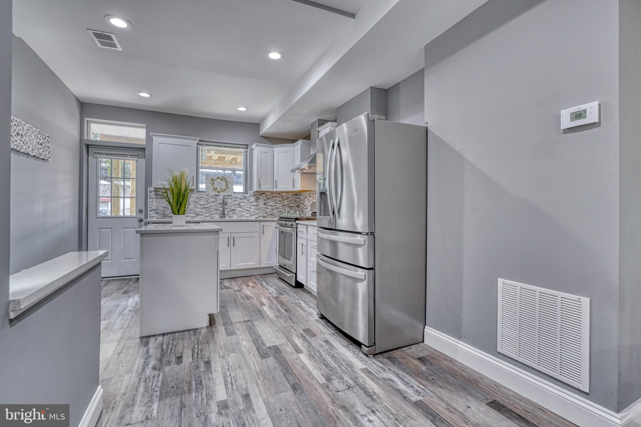 GREEKTOWN - Residential