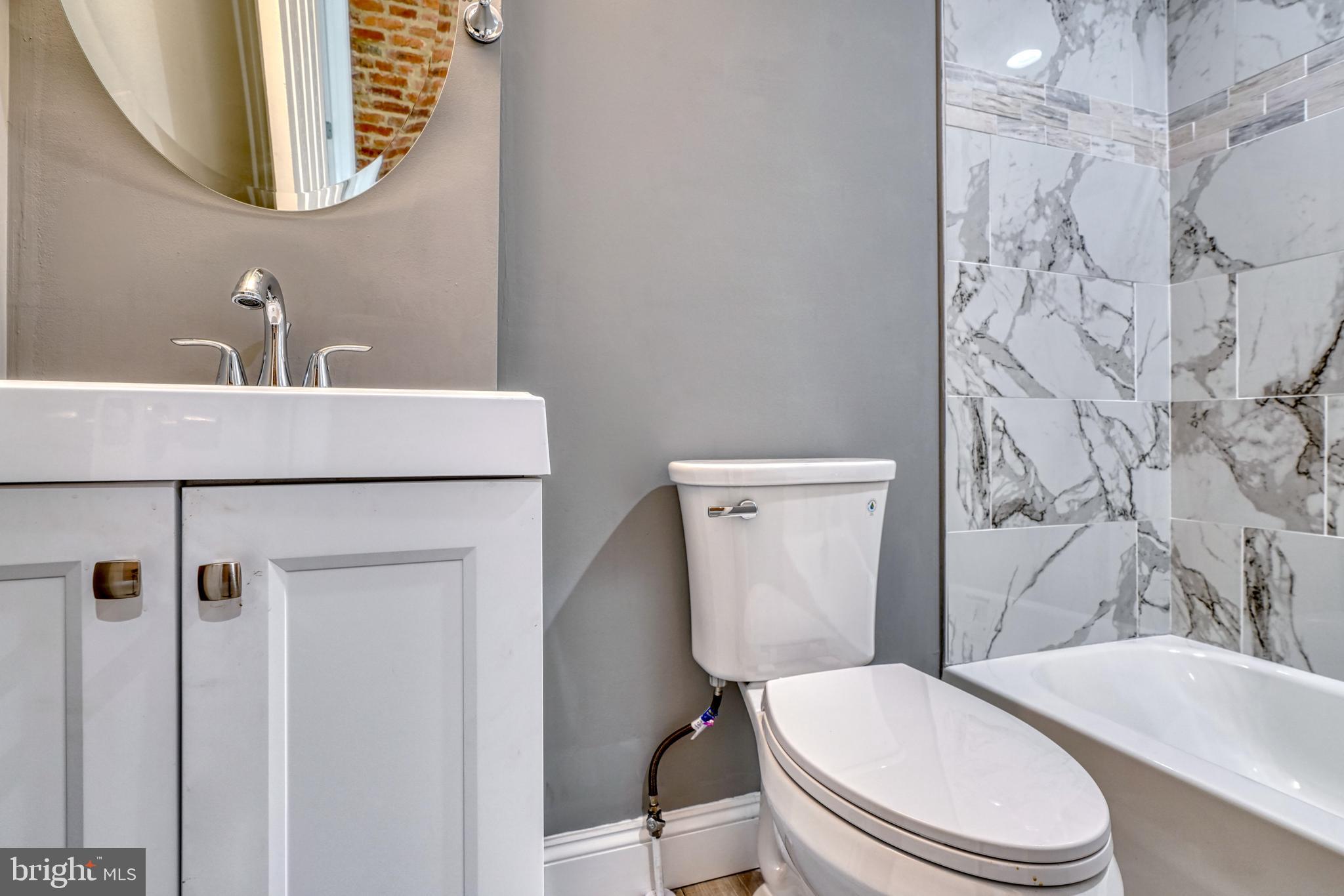 GREEKTOWN - Residential