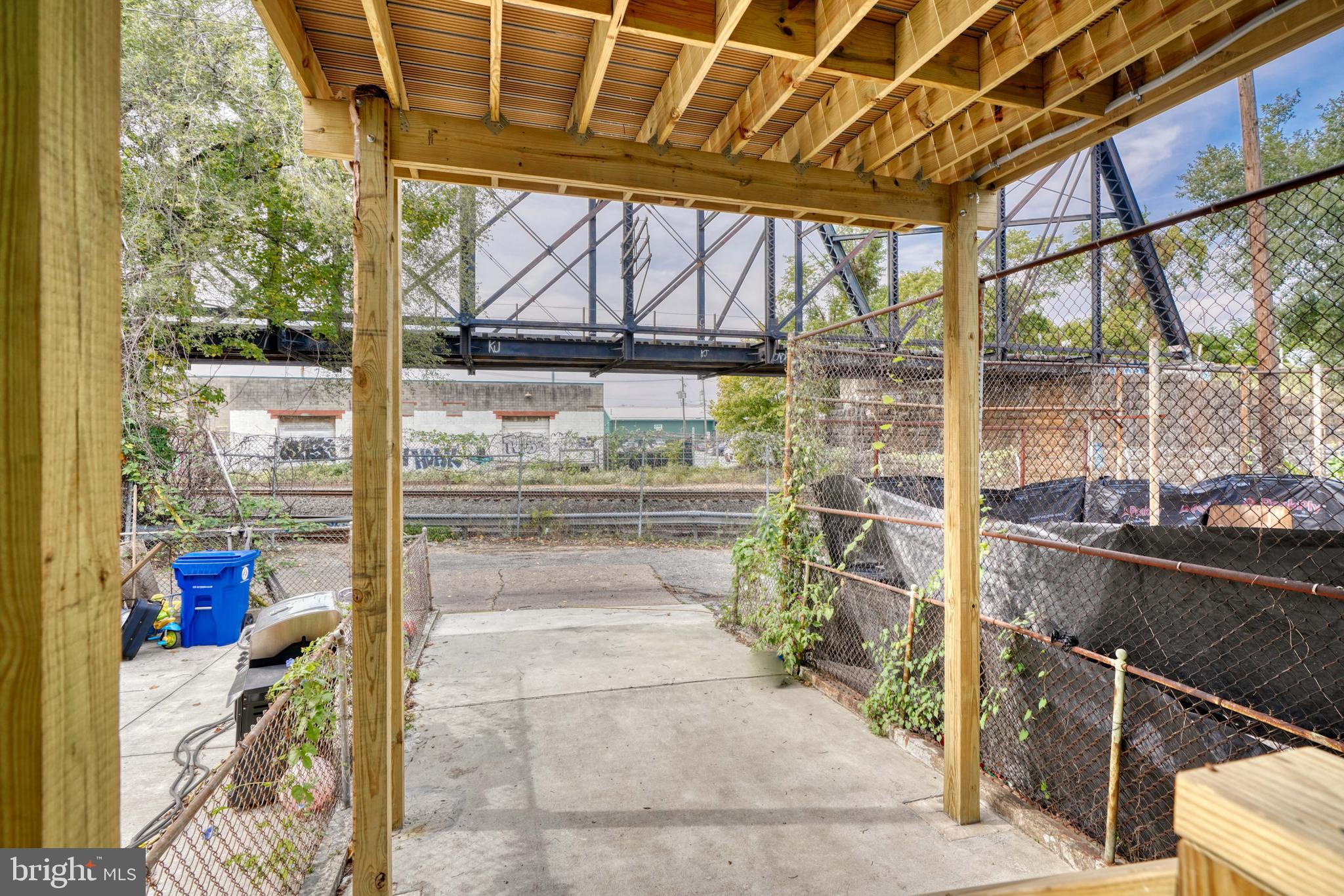 GREEKTOWN - Residential