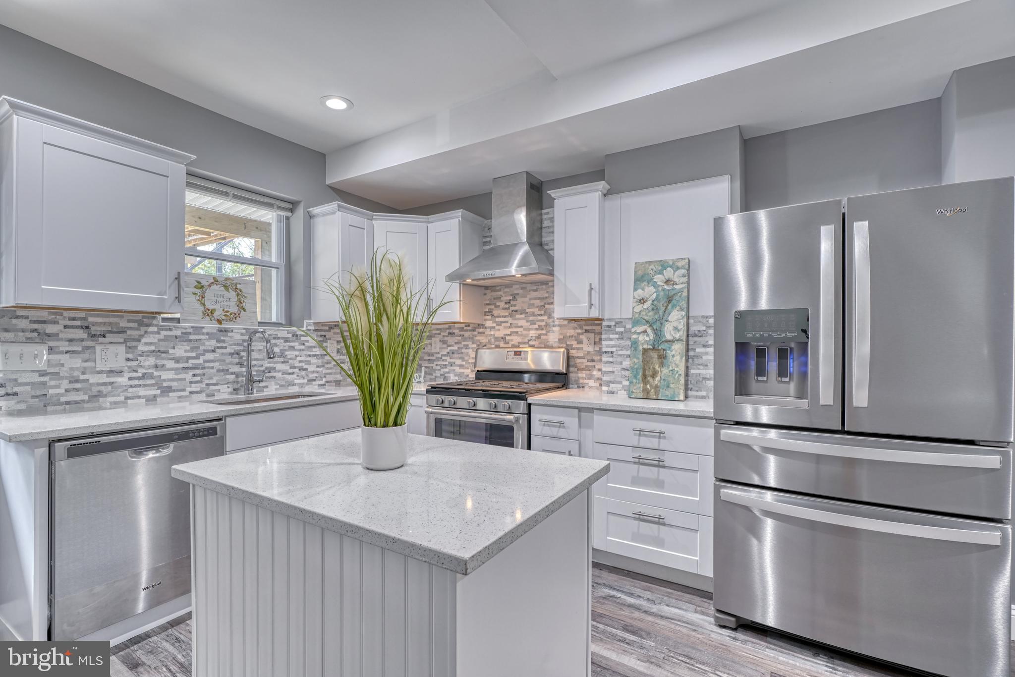 GREEKTOWN - Residential