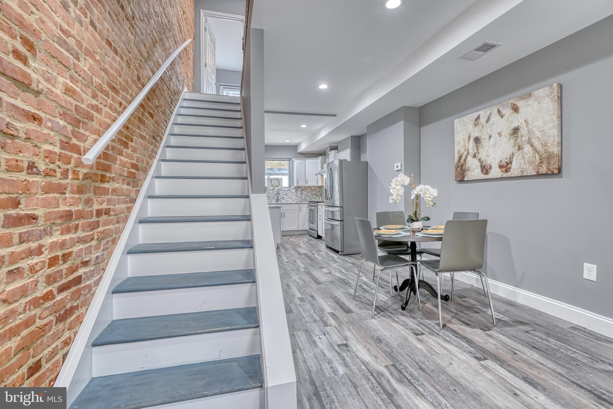 GREEKTOWN - Residential