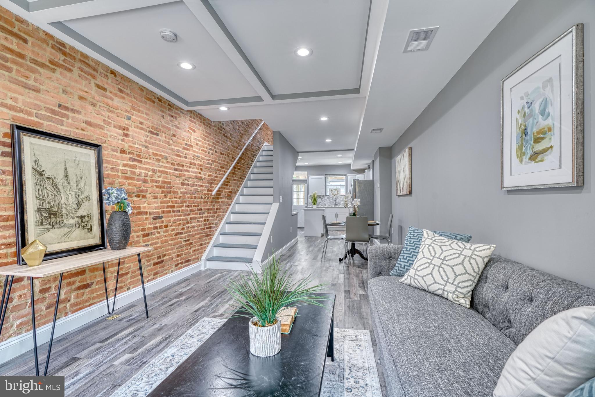 GREEKTOWN - Residential