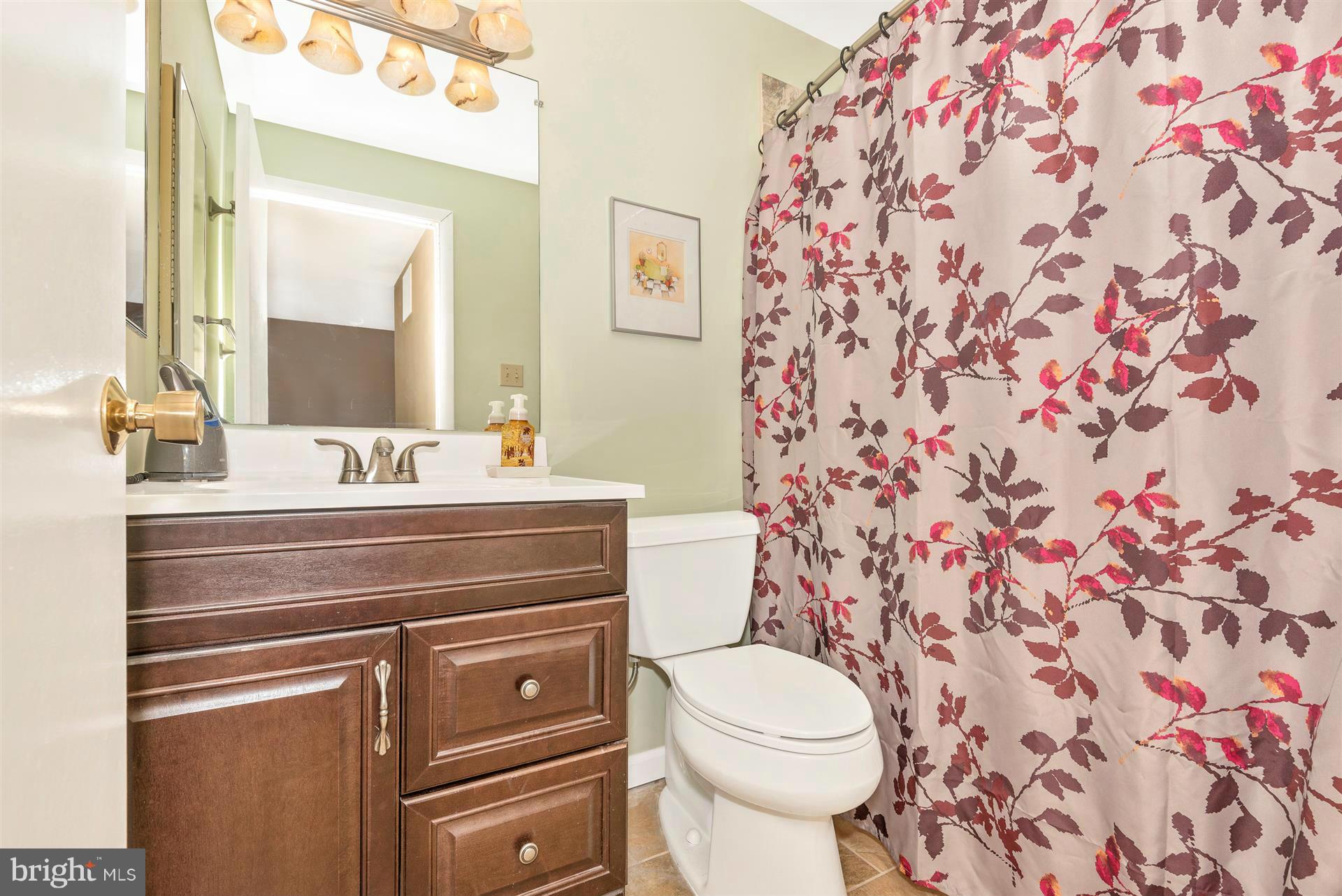 VILLAGE OF HICKORY RIDGE - Residential