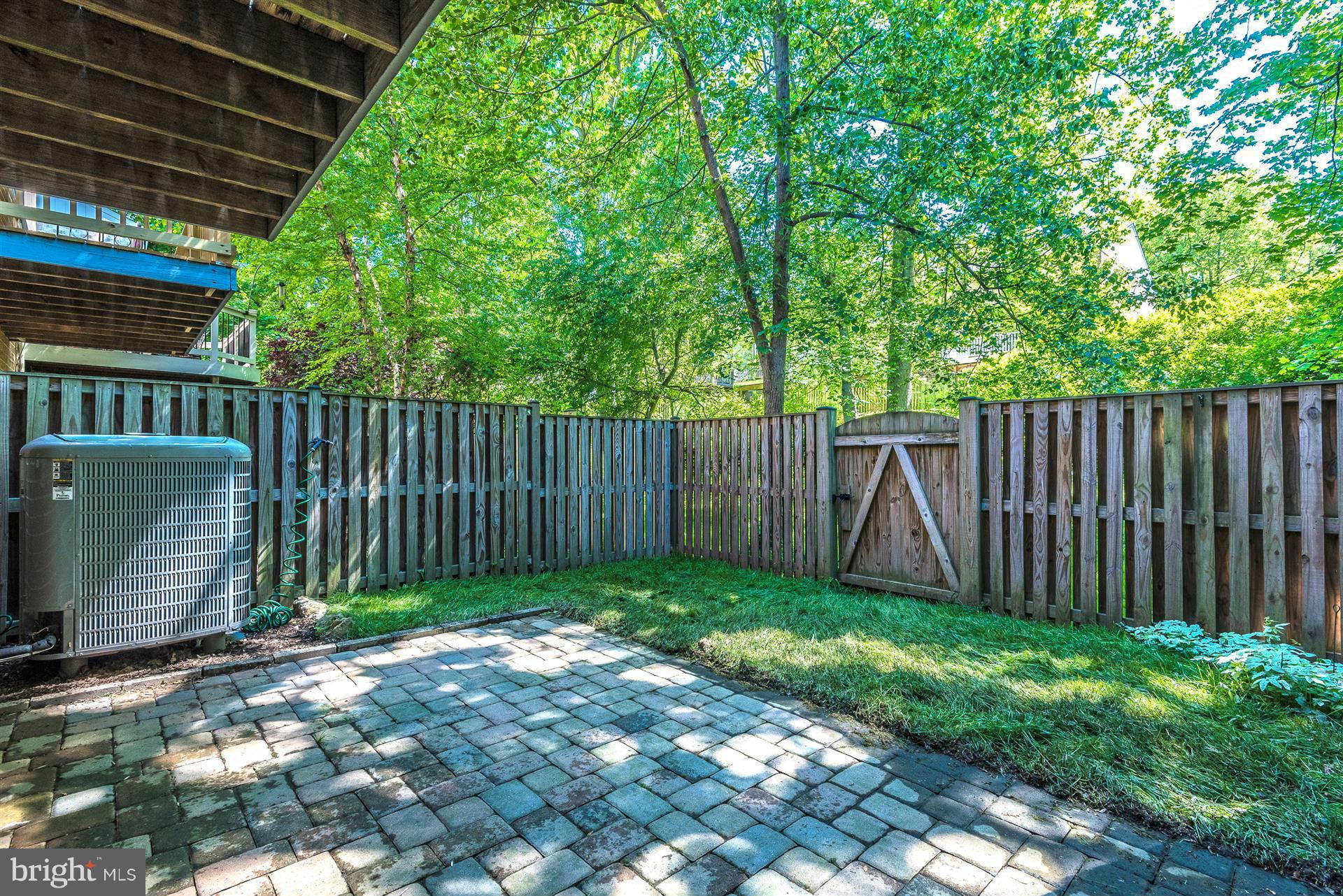 VILLAGE OF HICKORY RIDGE - Residential