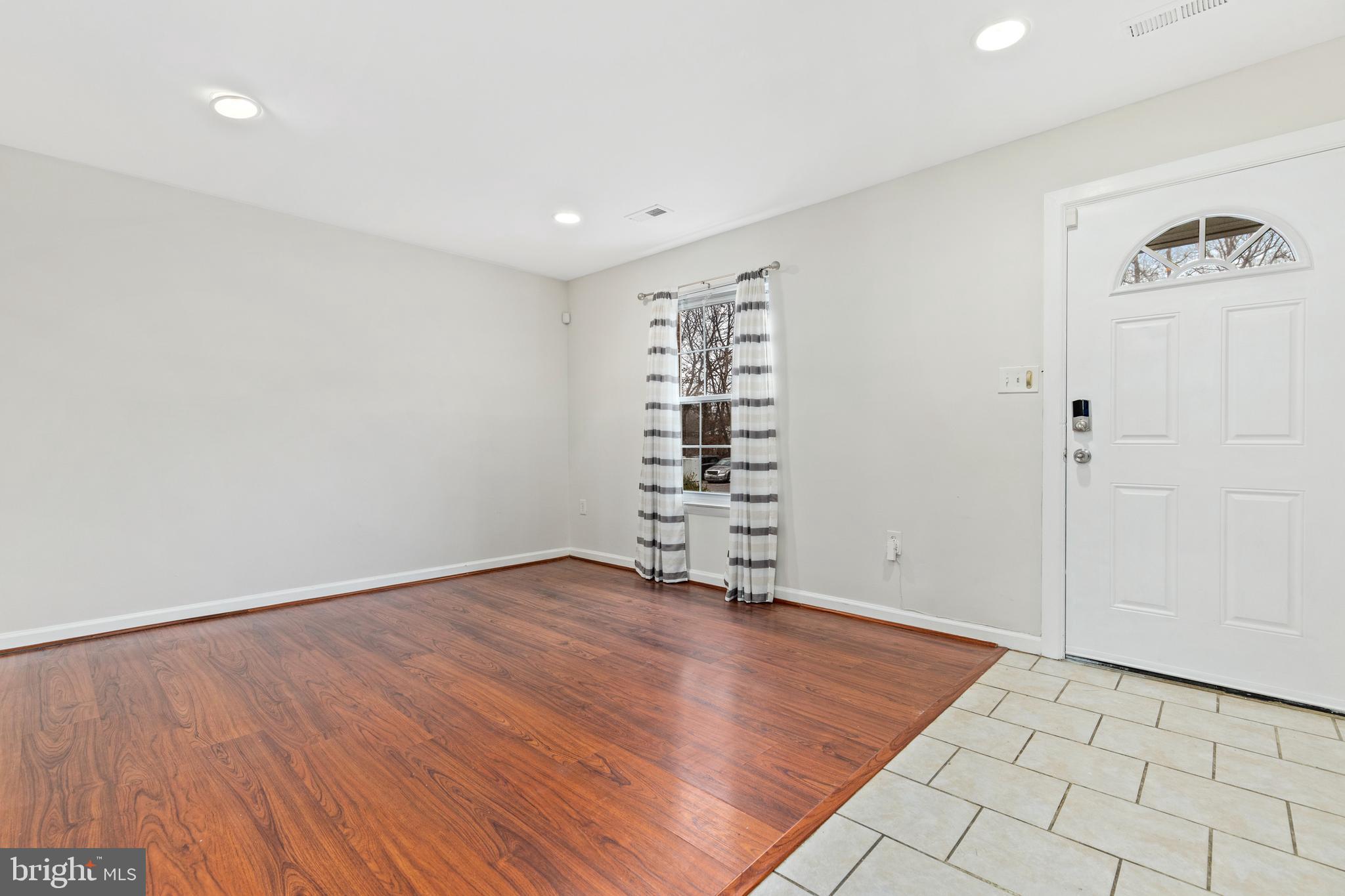 ROLLINSDALE - Residential