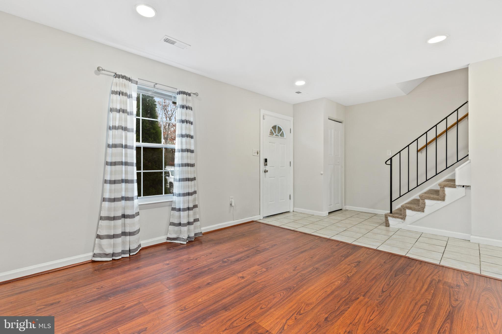 ROLLINSDALE - Residential