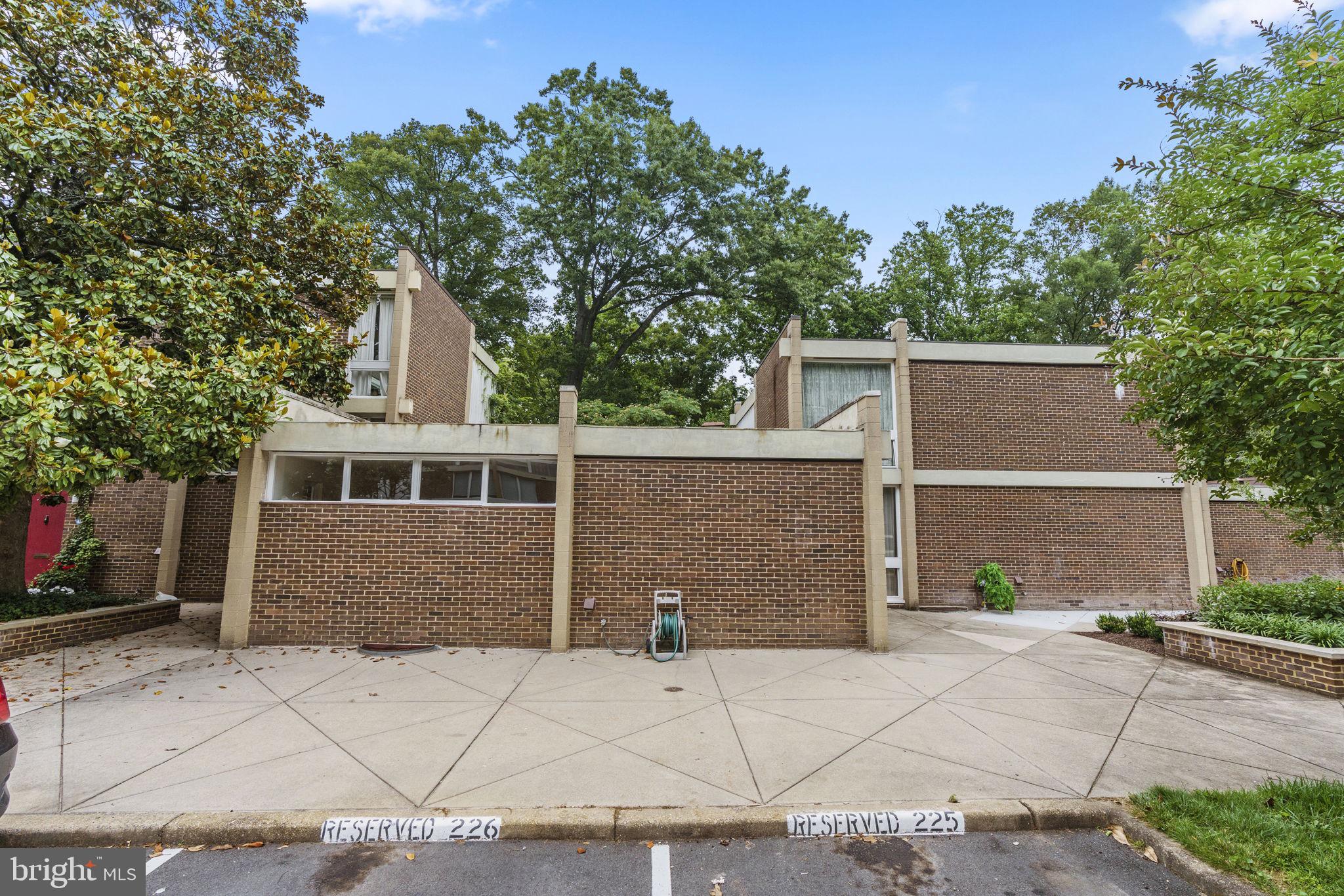 HICKORY CLUSTER - Residential