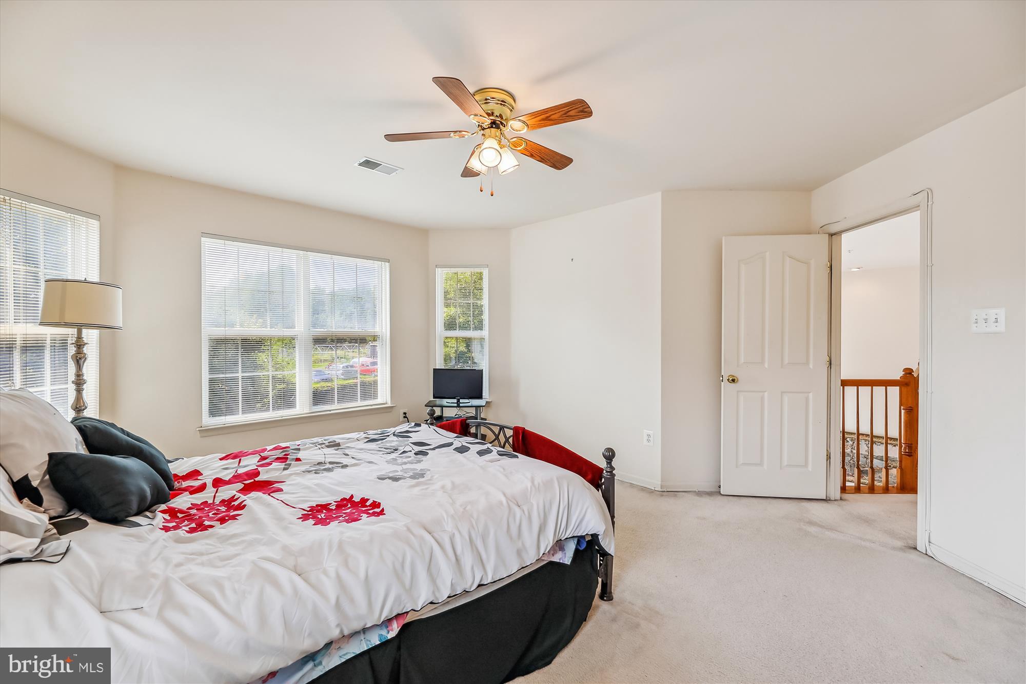 LAKEVIEW - Residential