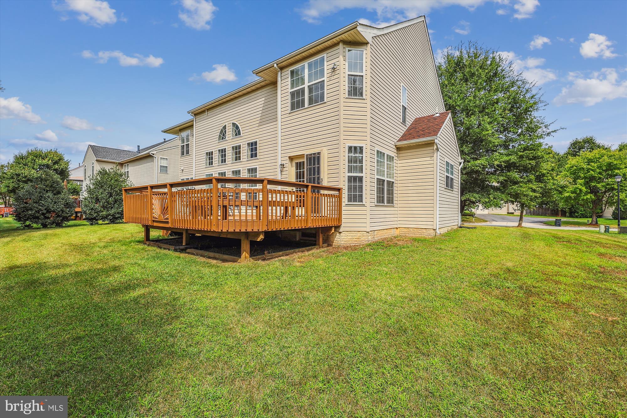 LAKEVIEW - Residential