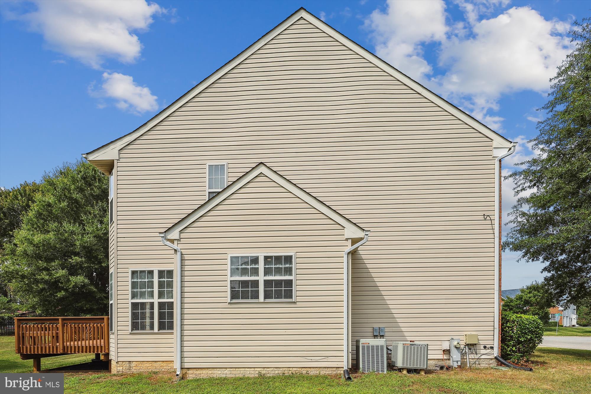 LAKEVIEW - Residential