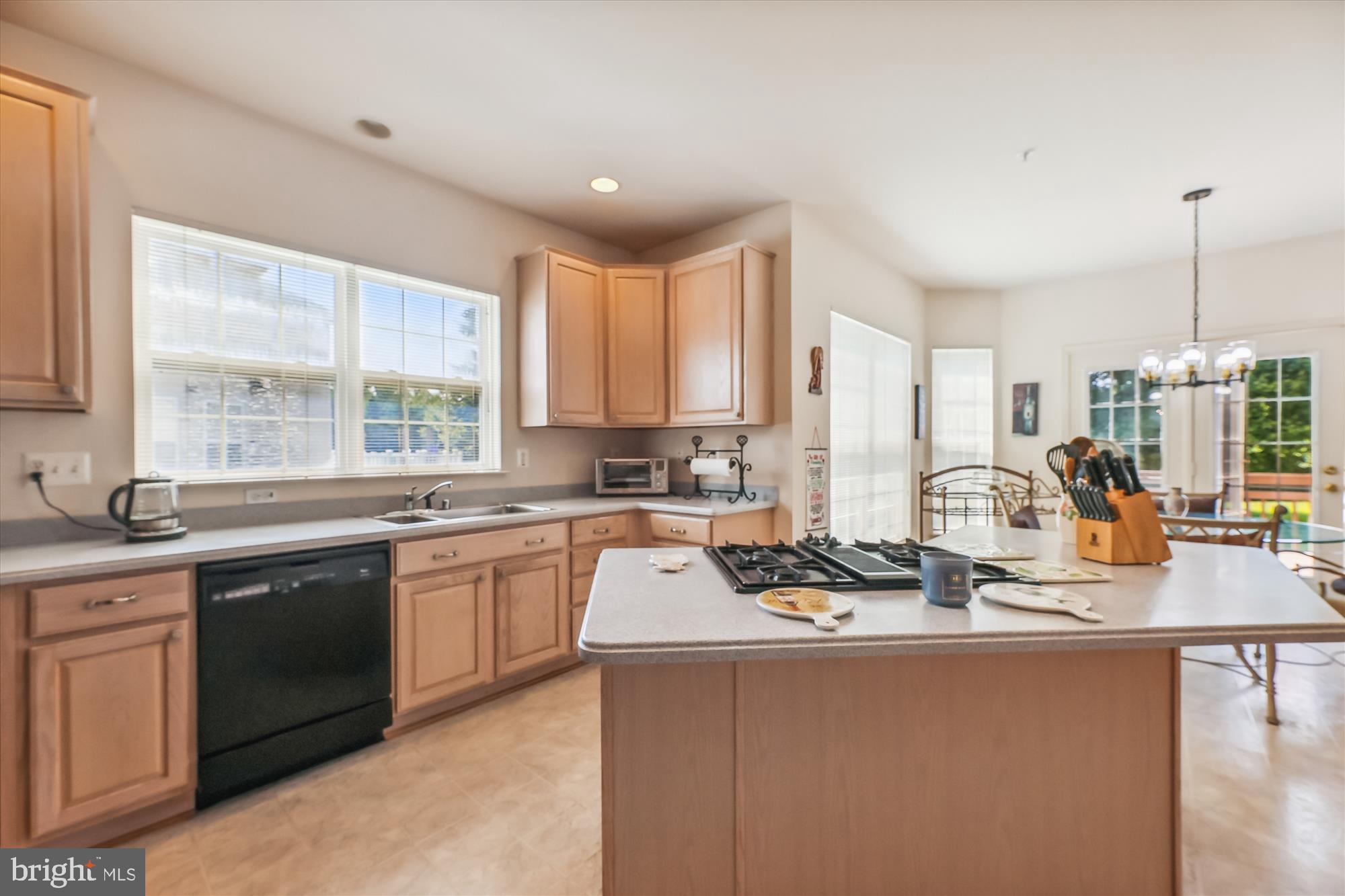 LAKEVIEW - Residential