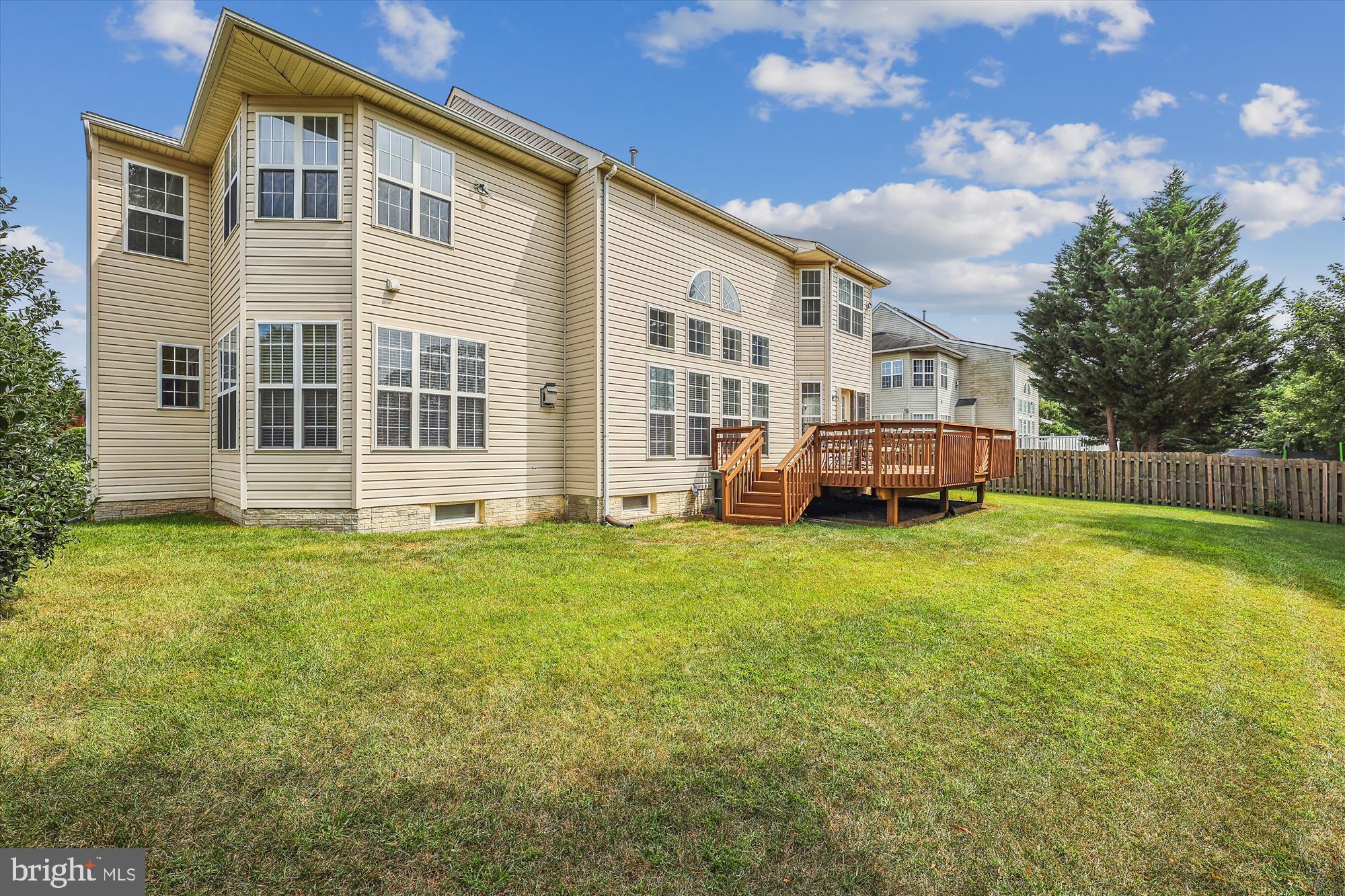 LAKEVIEW - Residential