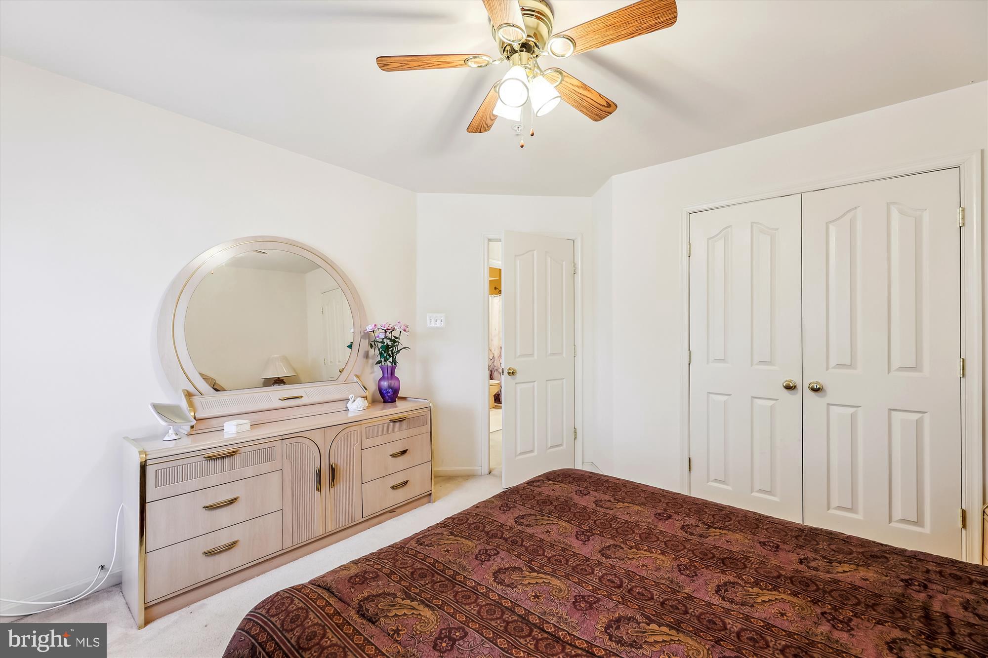 LAKEVIEW - Residential