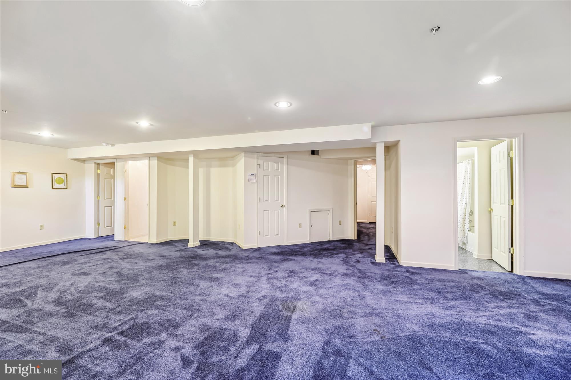 LAKEVIEW - Residential