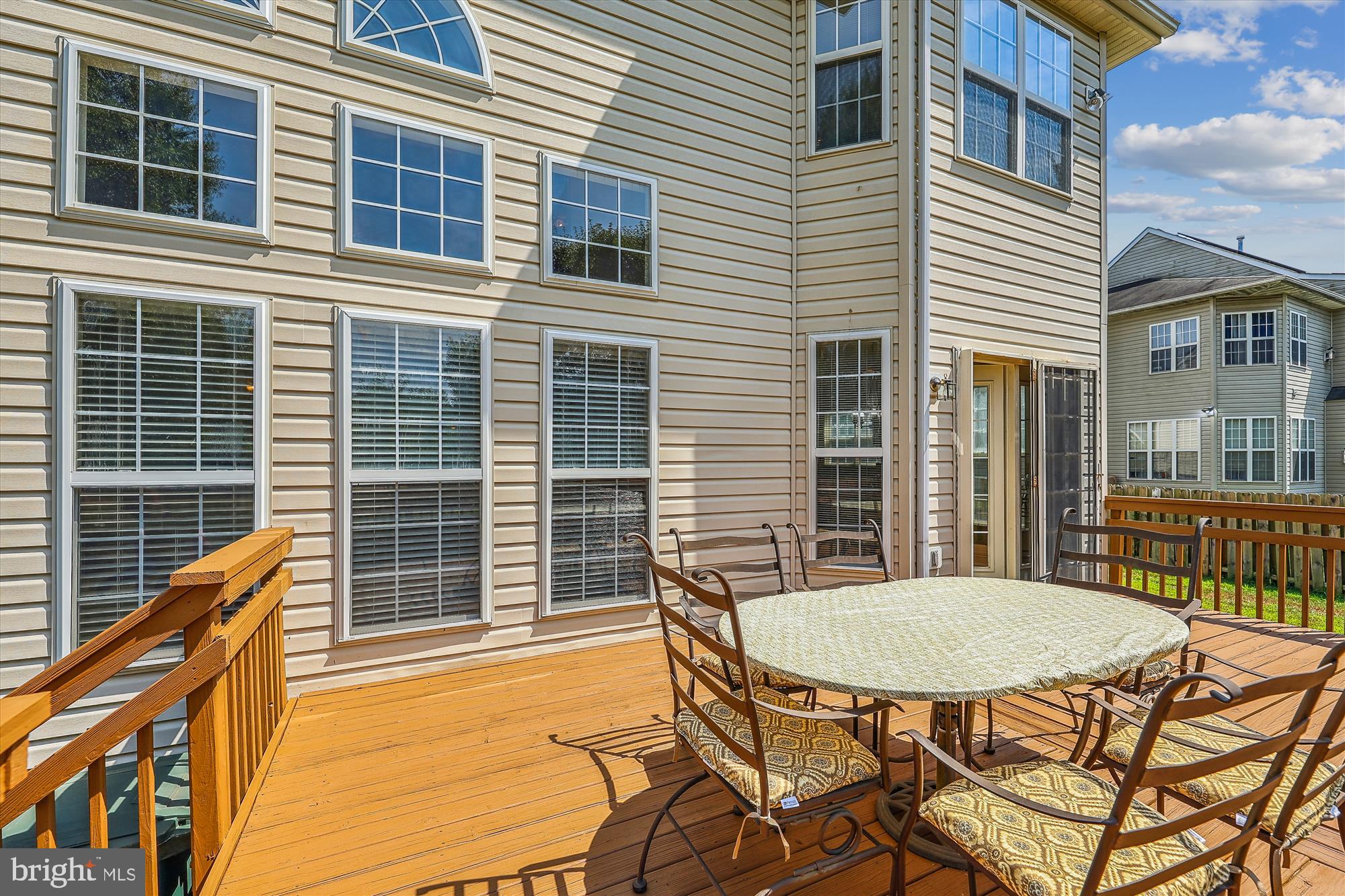 LAKEVIEW - Residential