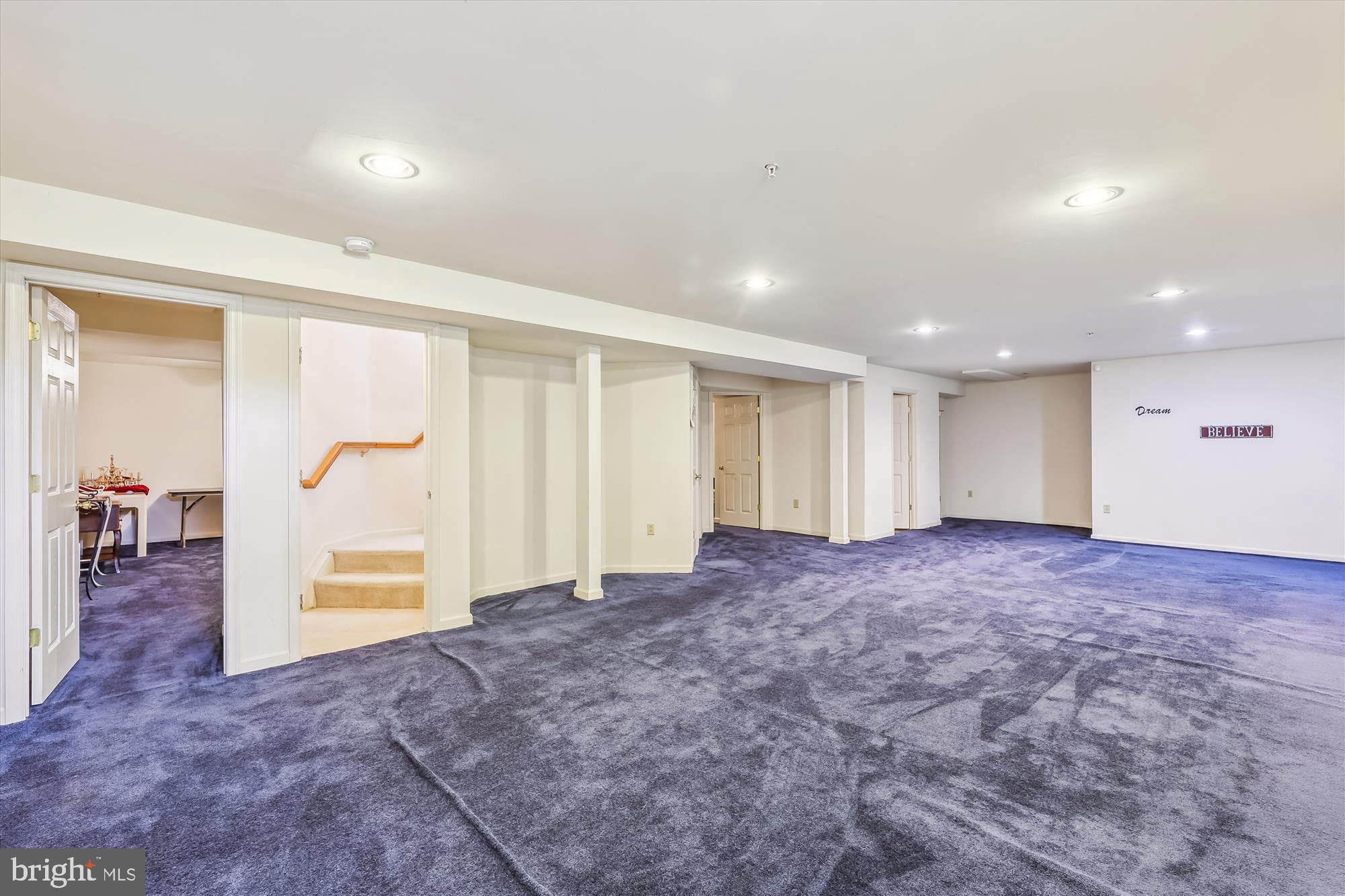 LAKEVIEW - Residential