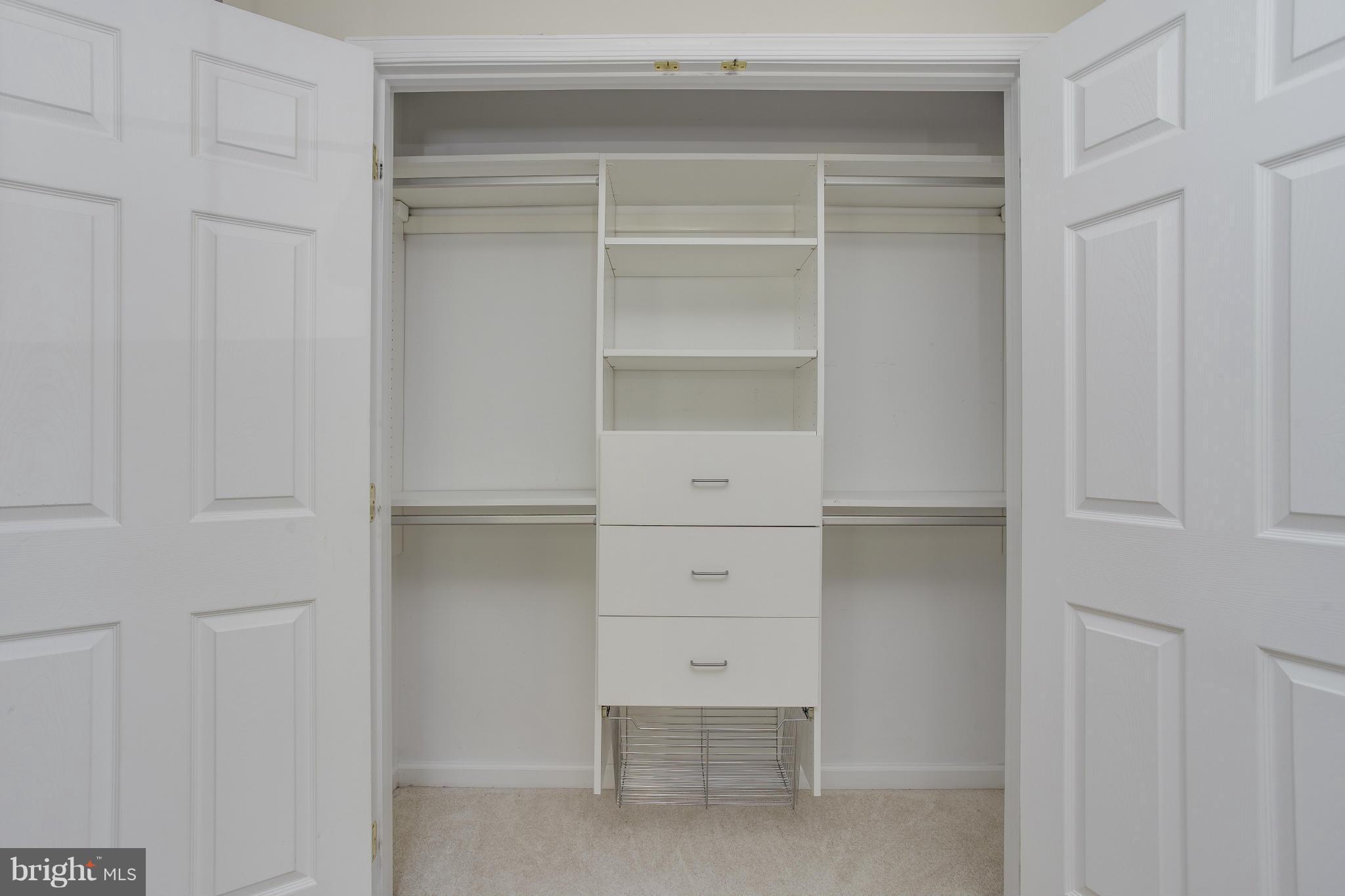 LAUREL - Residential