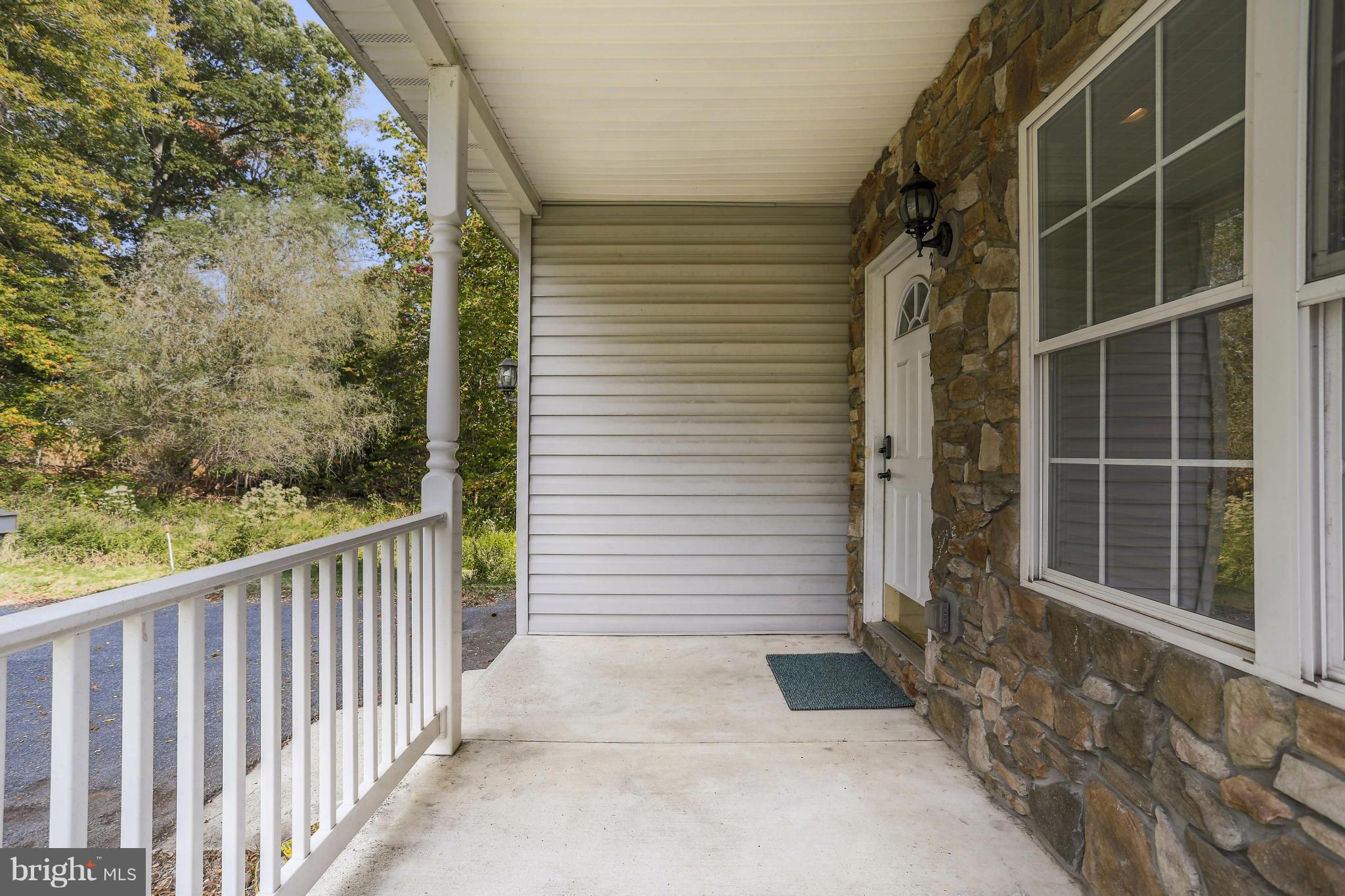 LAUREL - Residential