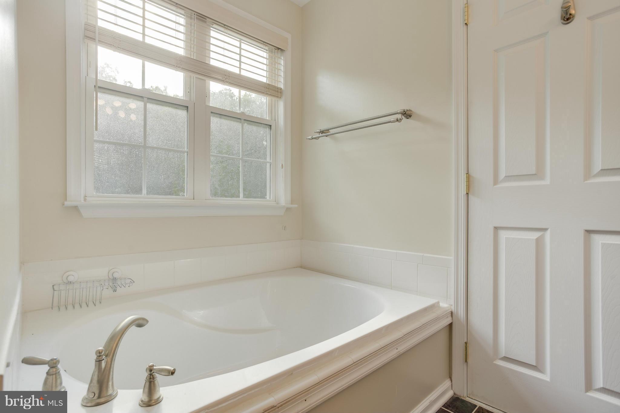 LAUREL - Residential