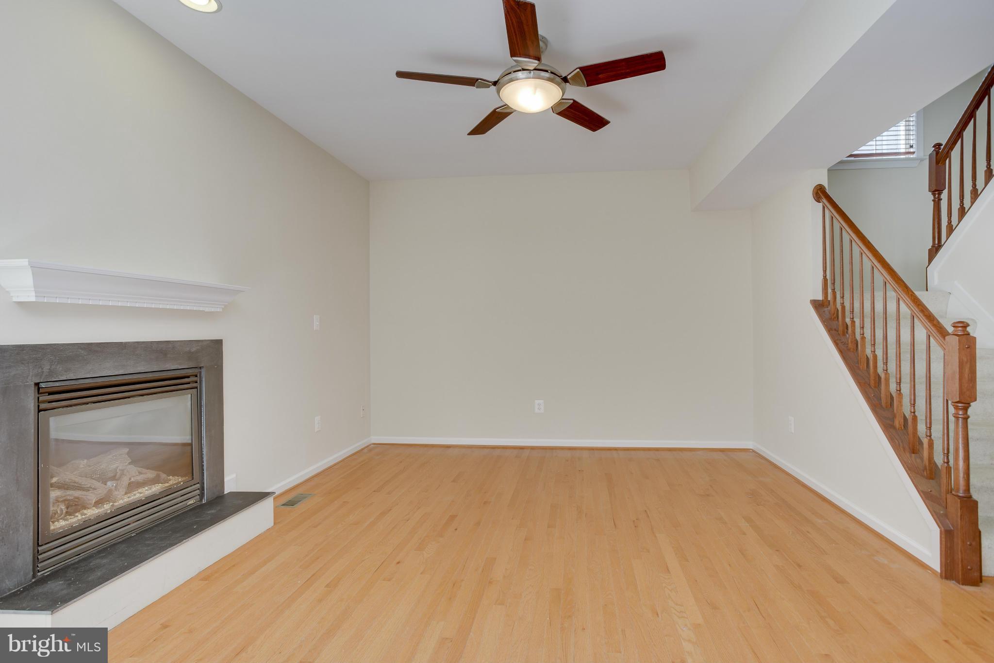 LAUREL - Residential