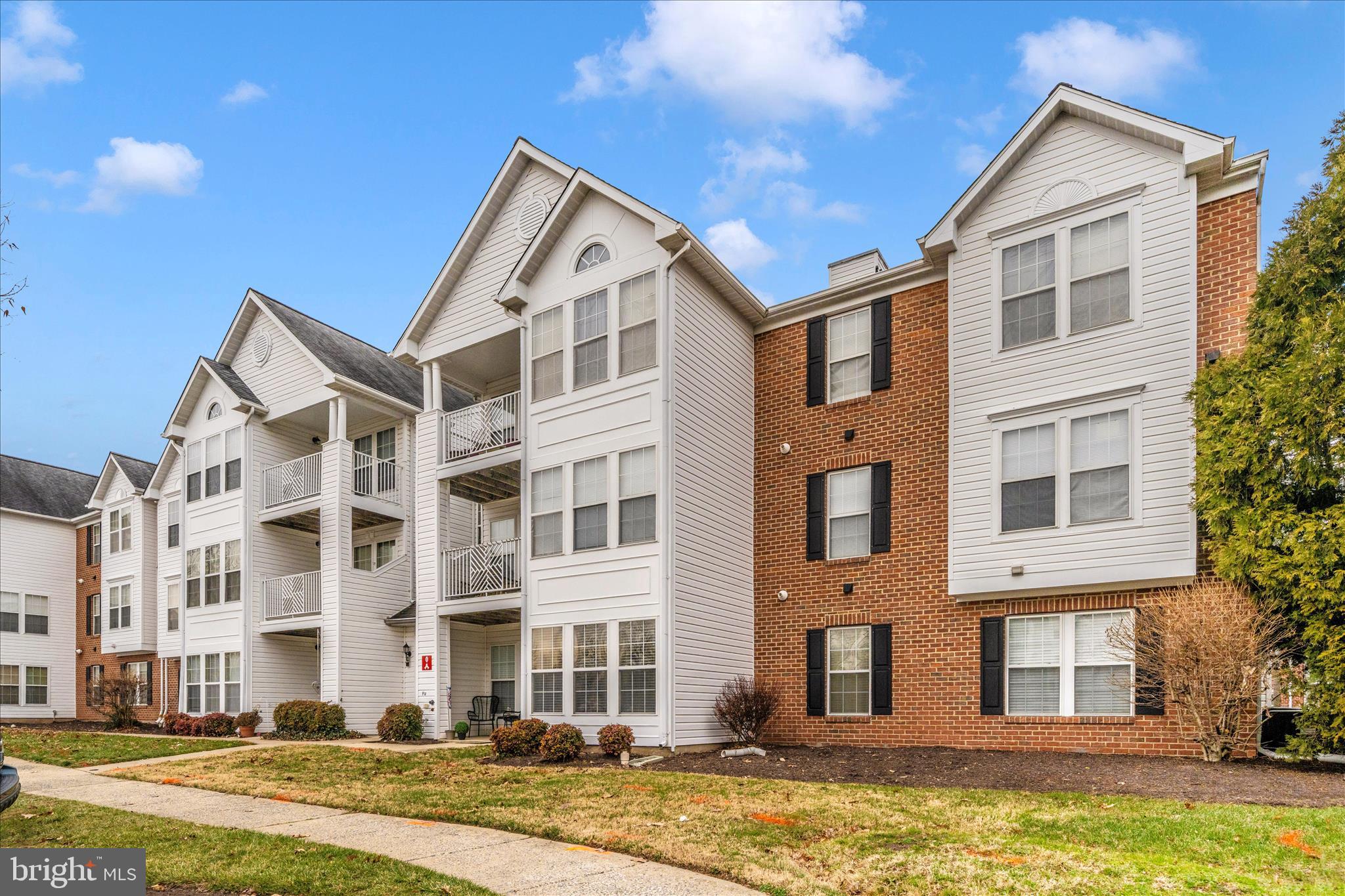 PINEY ORCHARD - Residential