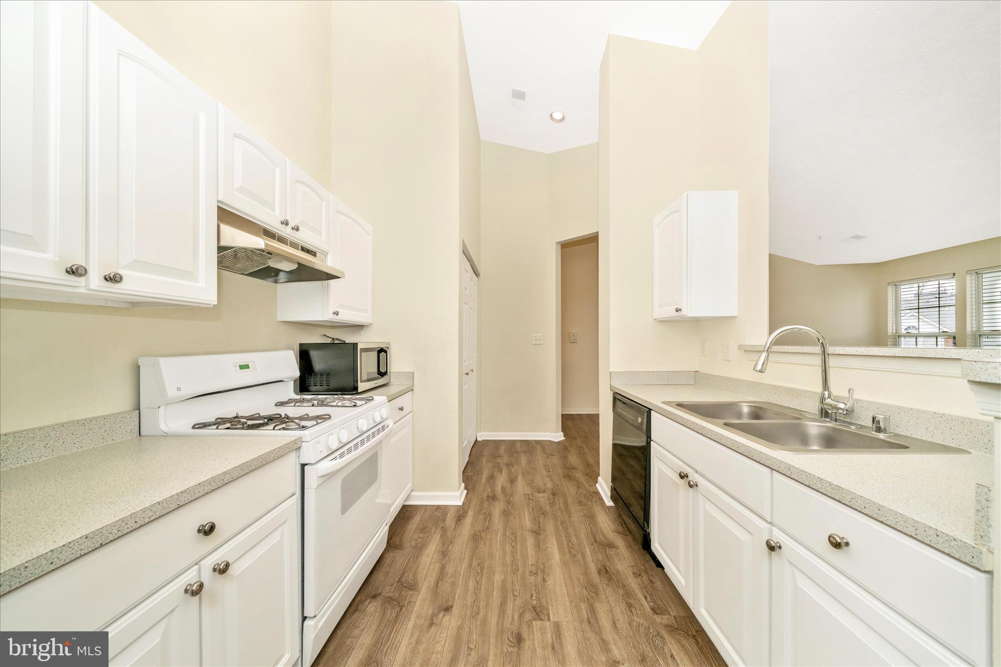 PINEY ORCHARD - Residential