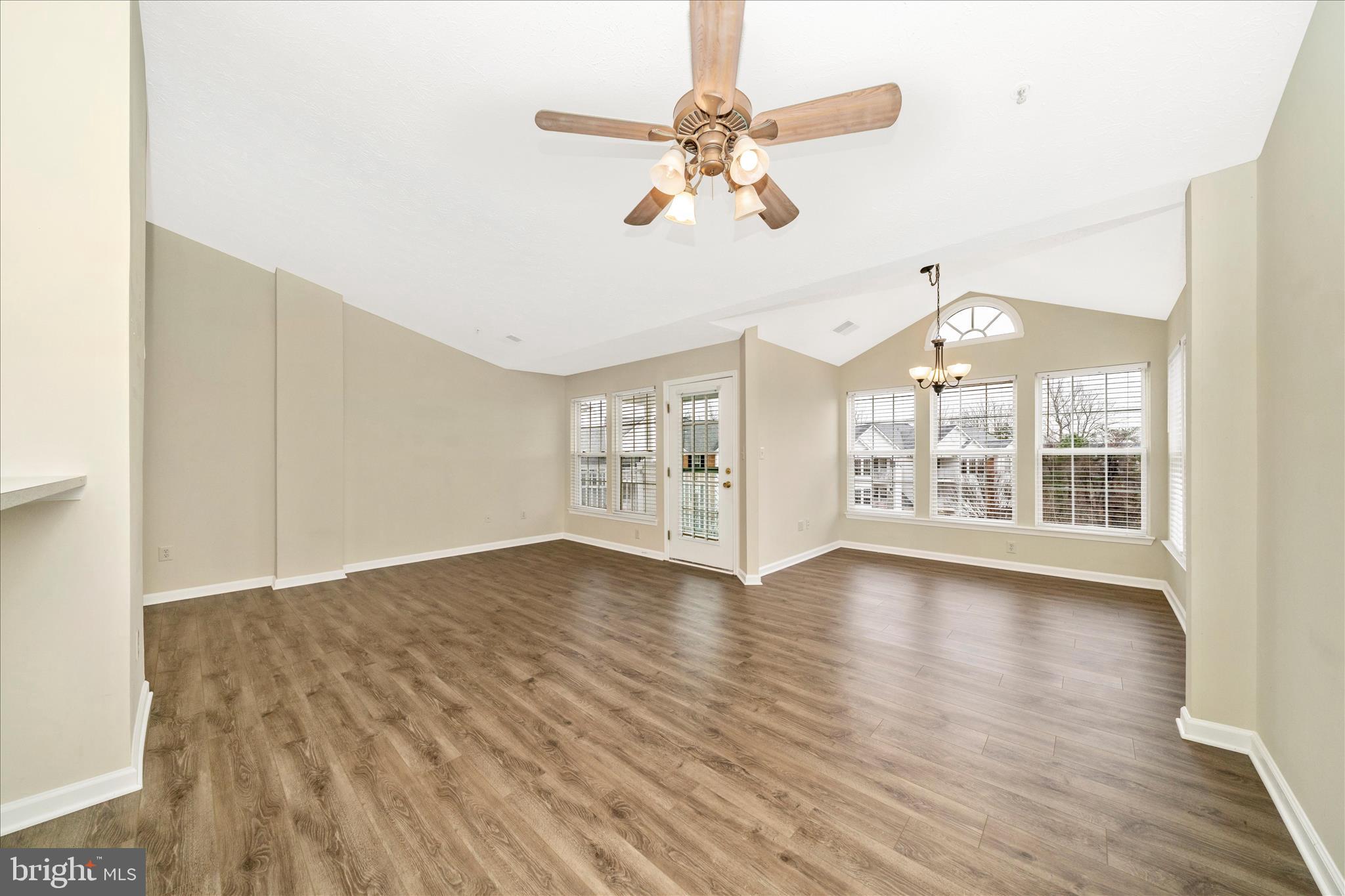 PINEY ORCHARD - Residential