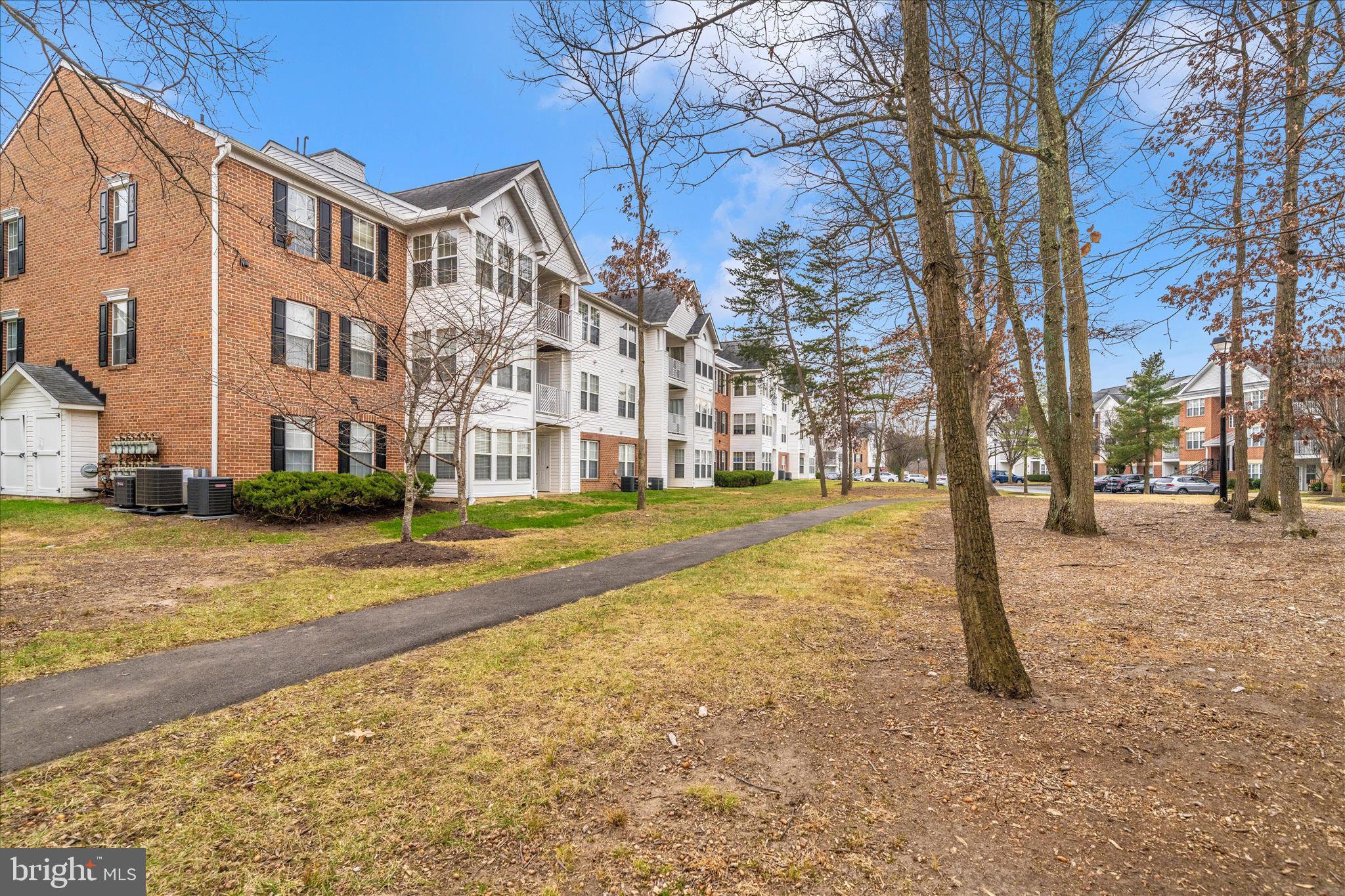 PINEY ORCHARD - Residential