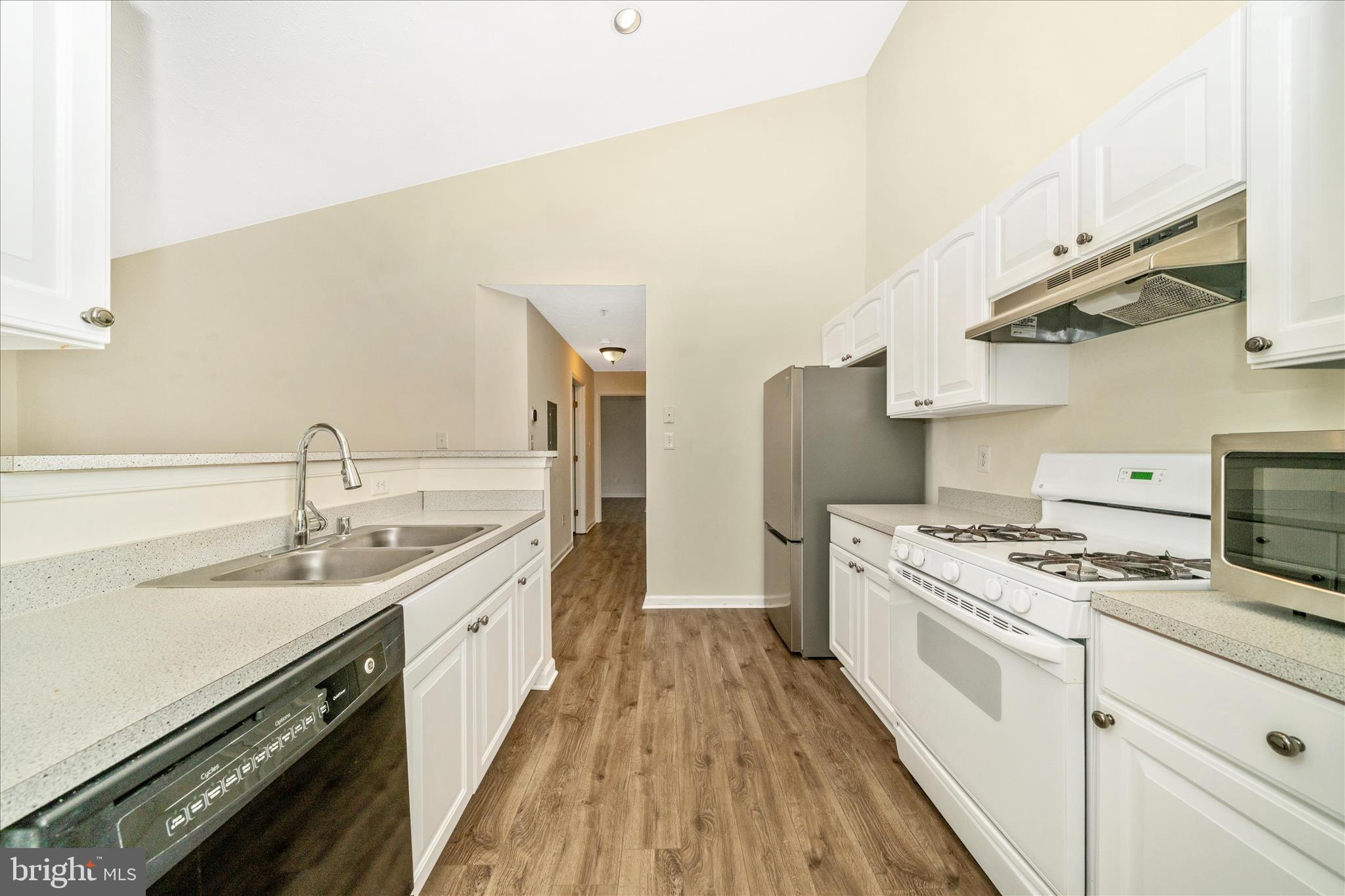 PINEY ORCHARD - Residential