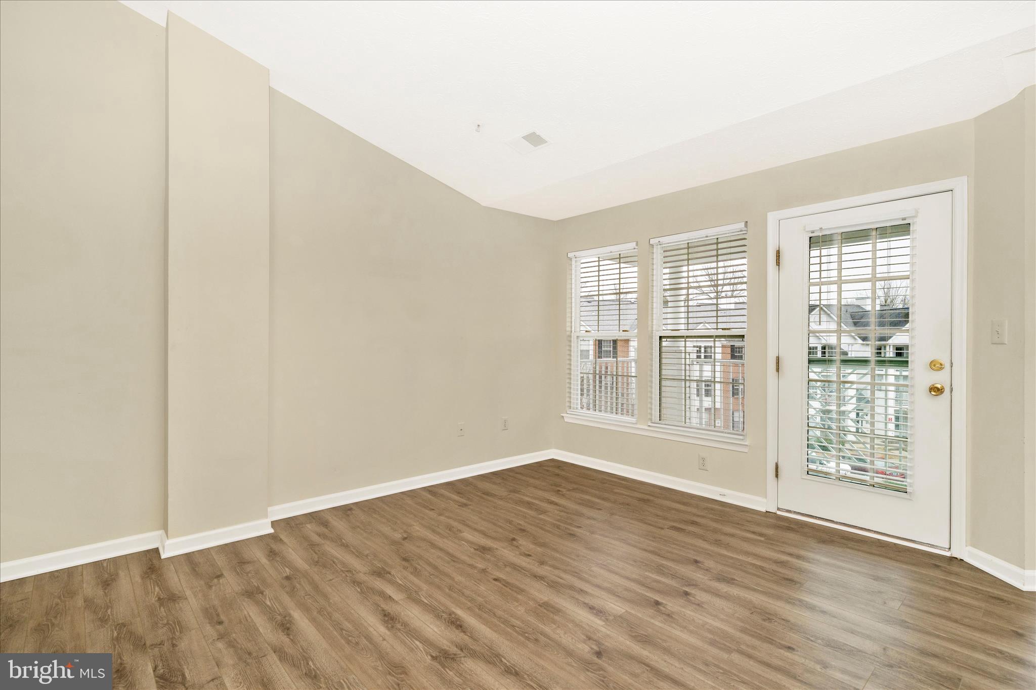 PINEY ORCHARD - Residential