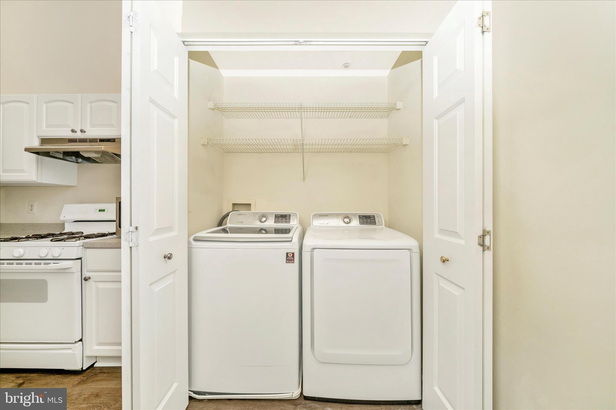 PINEY ORCHARD - Residential