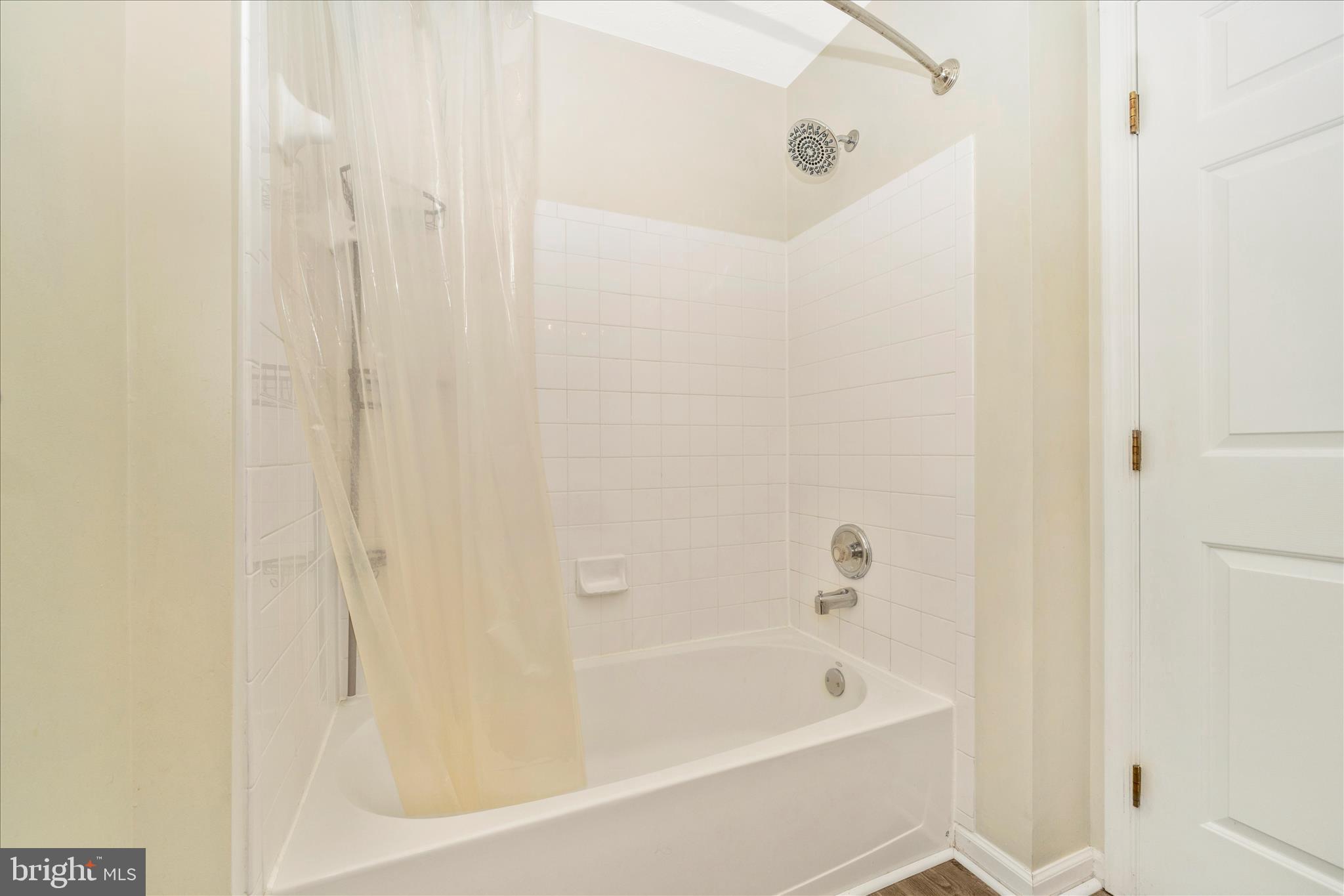 PINEY ORCHARD - Residential