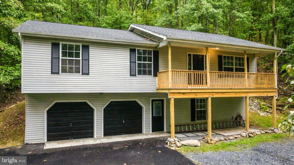 402 WRENS VIEW LANE