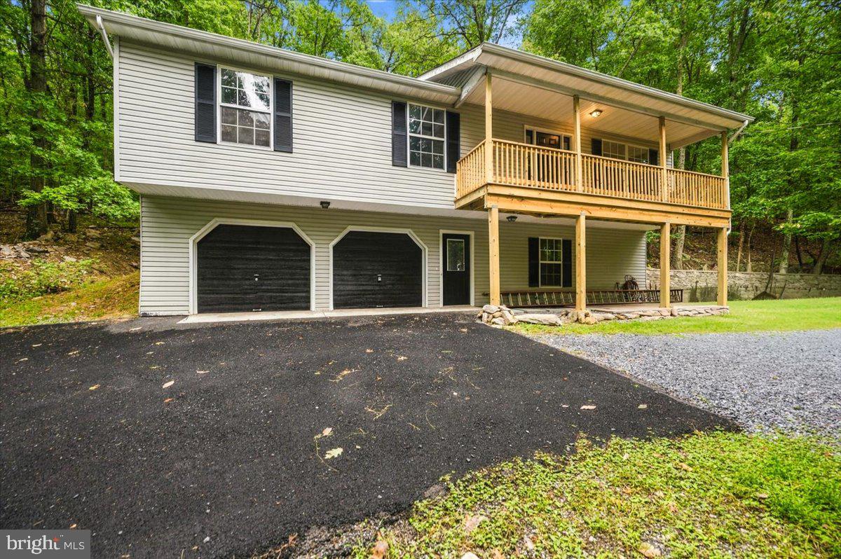 402 WRENS VIEW LANE