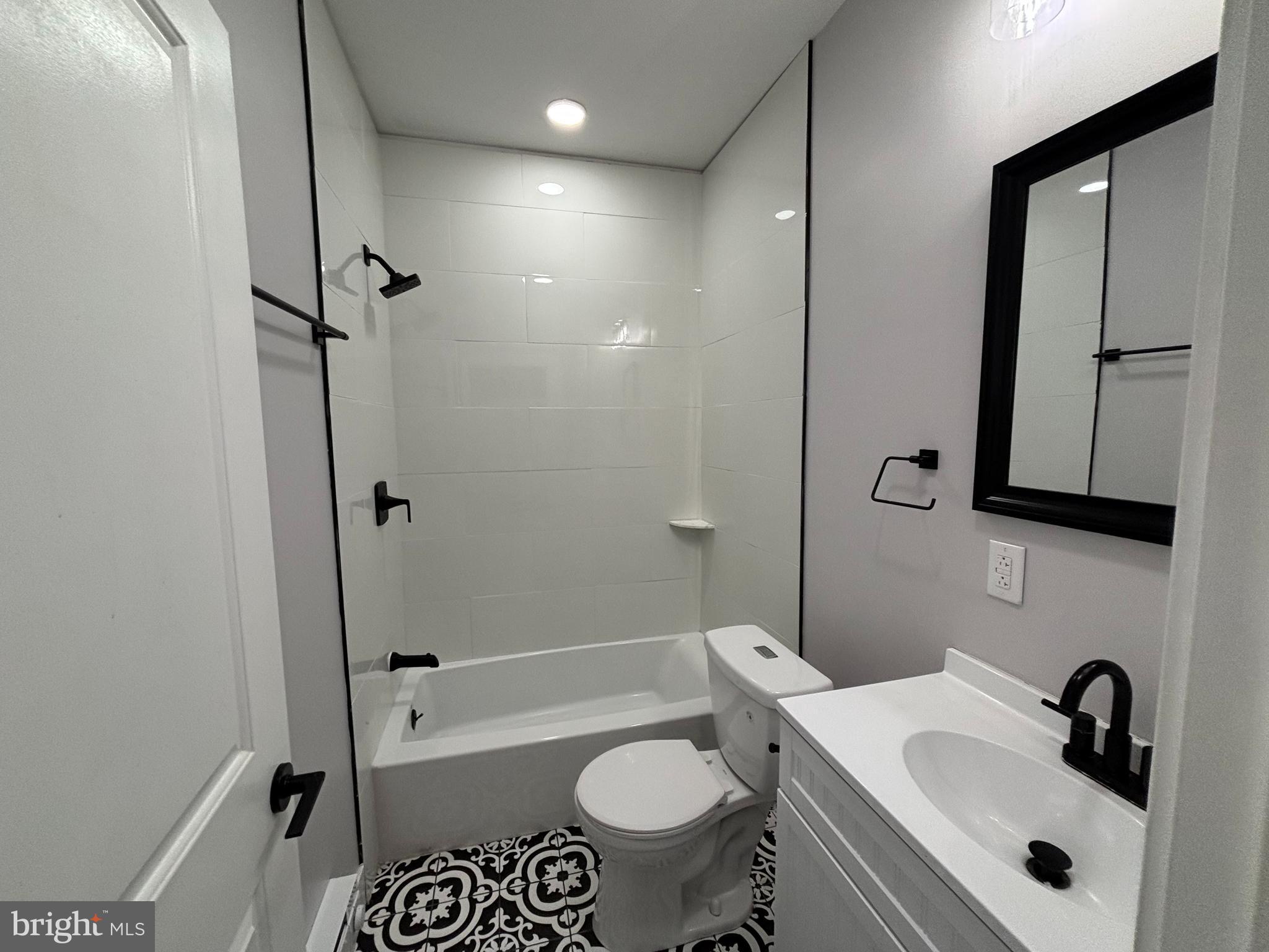 LOGAN - Residential Lease