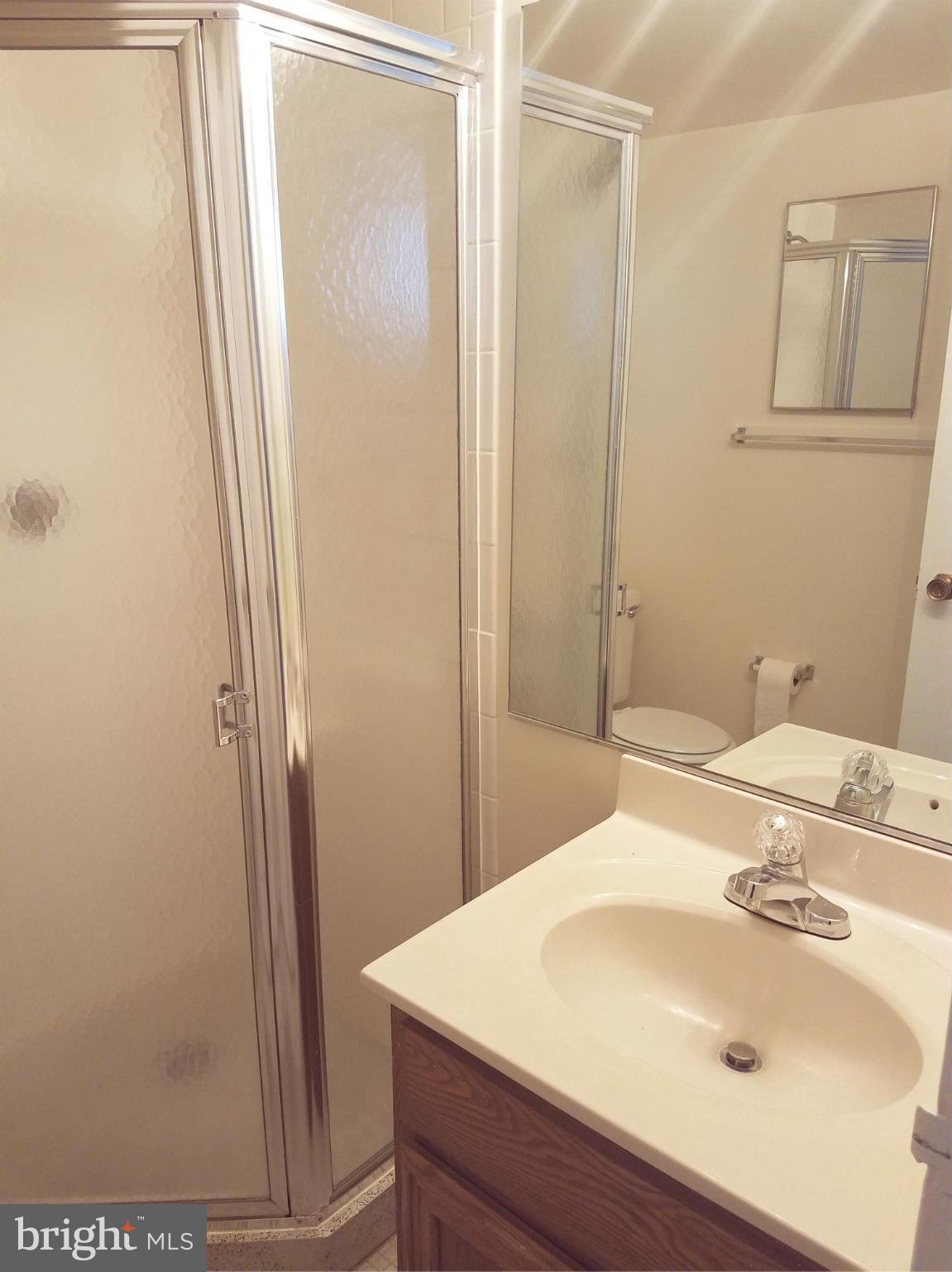 MARINA TOWERS - Residential Lease