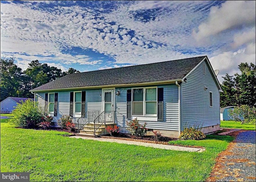 PRICE REDUCED!!! WHAT A DEAL!! Nestled on a .37 corner lot is this 3 bedroom, 2 bath adorable home that features fresh paint, care free wood laminate flooring throughout the living room, hallway, and bedrooms, large eat-in kitchen, newer washer & dryer (2016), newer Water Heater (2016), and a master bedroom with attached master bathroom. Great home for the first time home buyer. Seller is even offering a 1-Year Home Warranty! Don't miss this one! Let's make this your Home Sweet Home. Property qualifies for 100% USDA financing & $5000 CDA monies