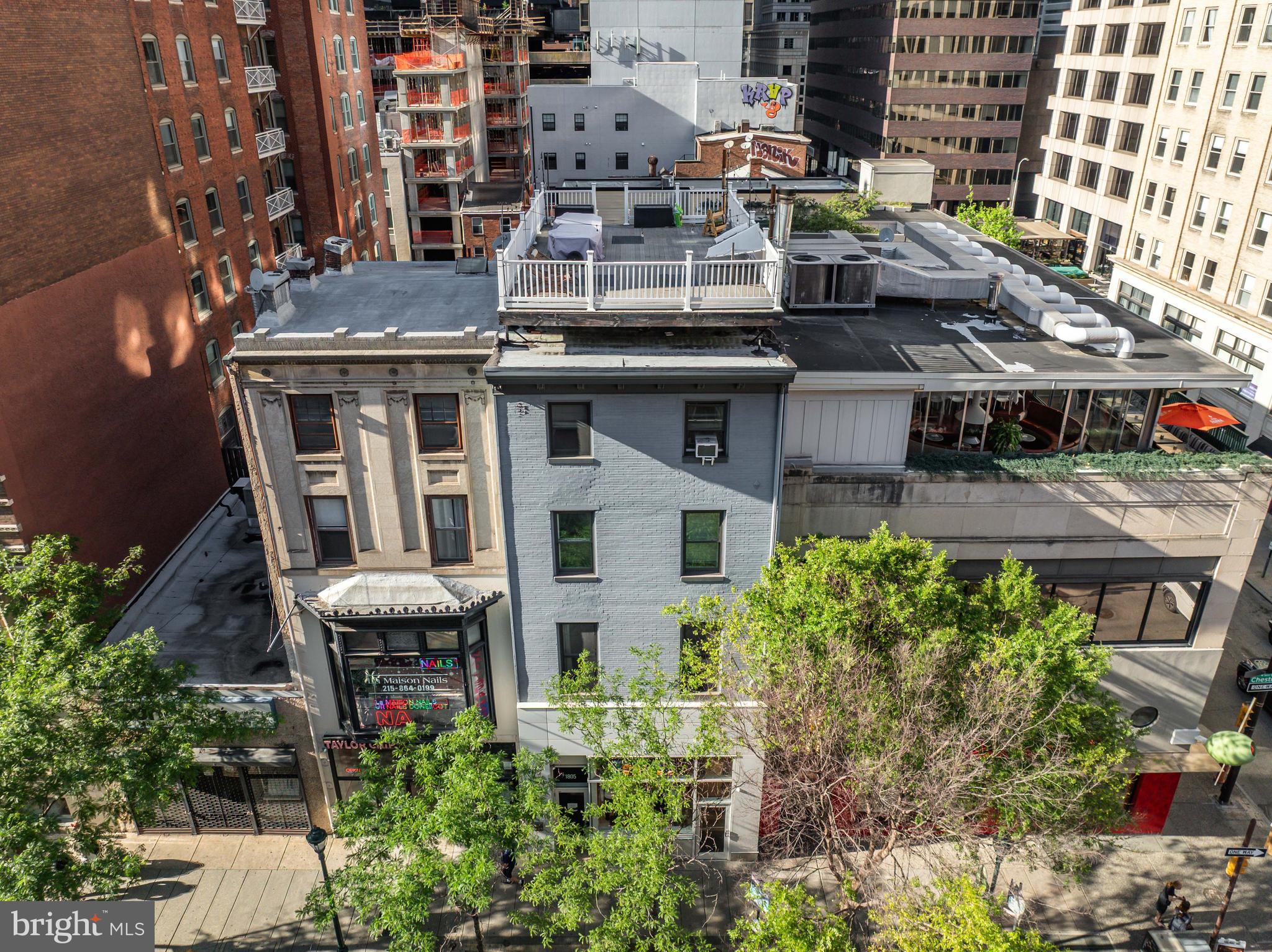 1805 CHESTNUT STREET