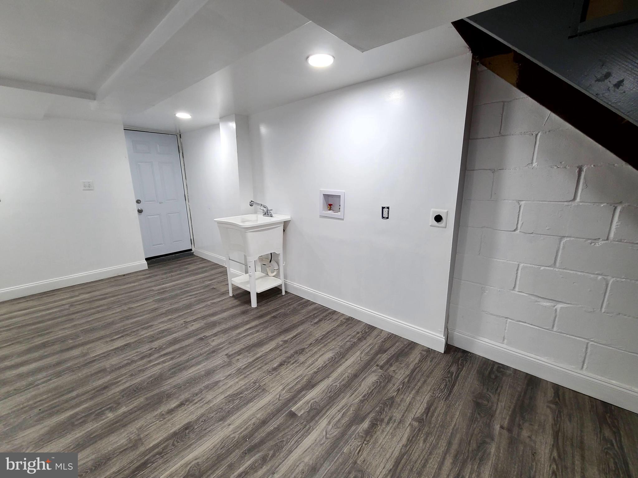 BEECHFIELD - Residential Lease